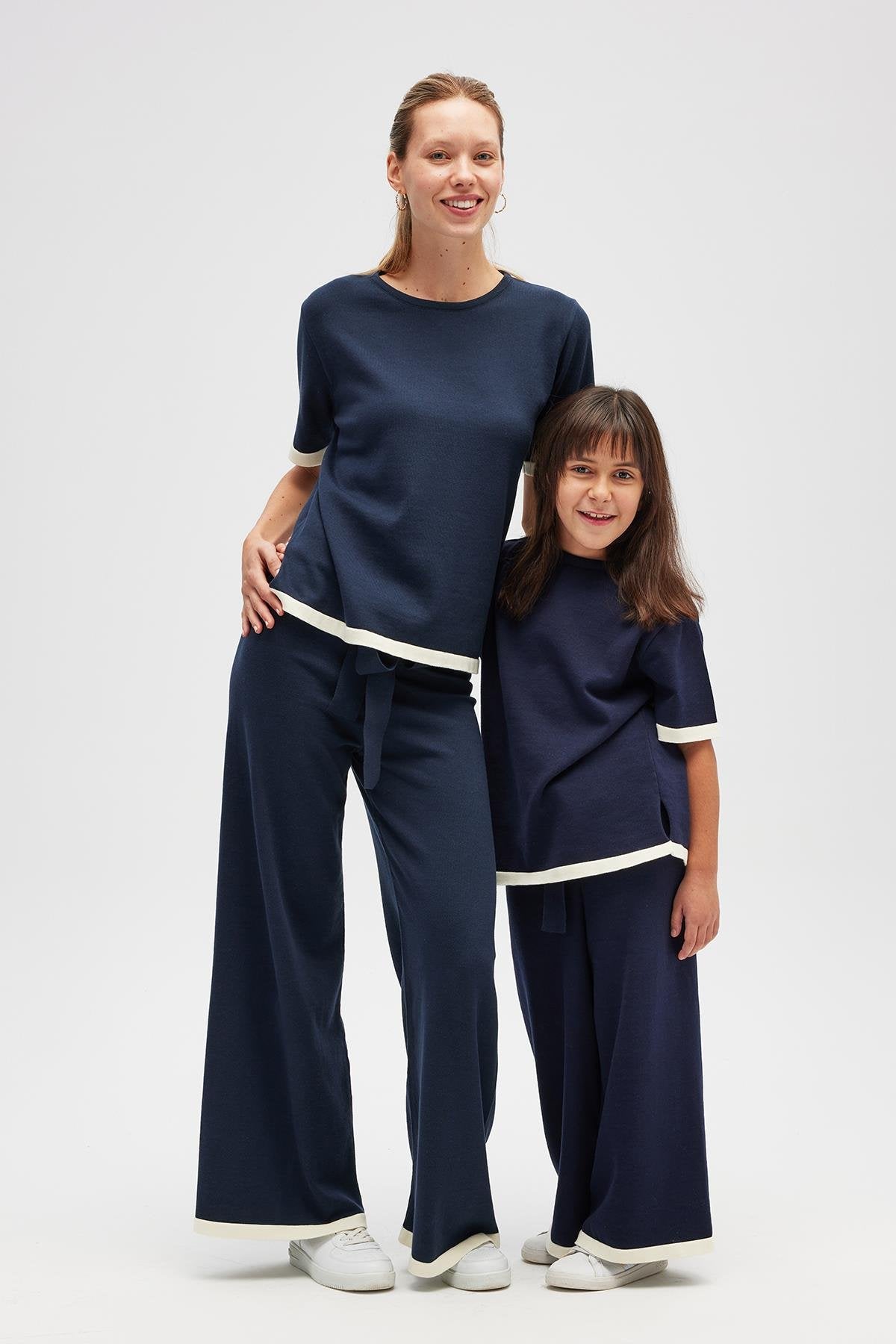 Peraluna-Rumi Kadın Beli Kemerli Triko Pantolon Navy-Pantolon-4-milagron.live
