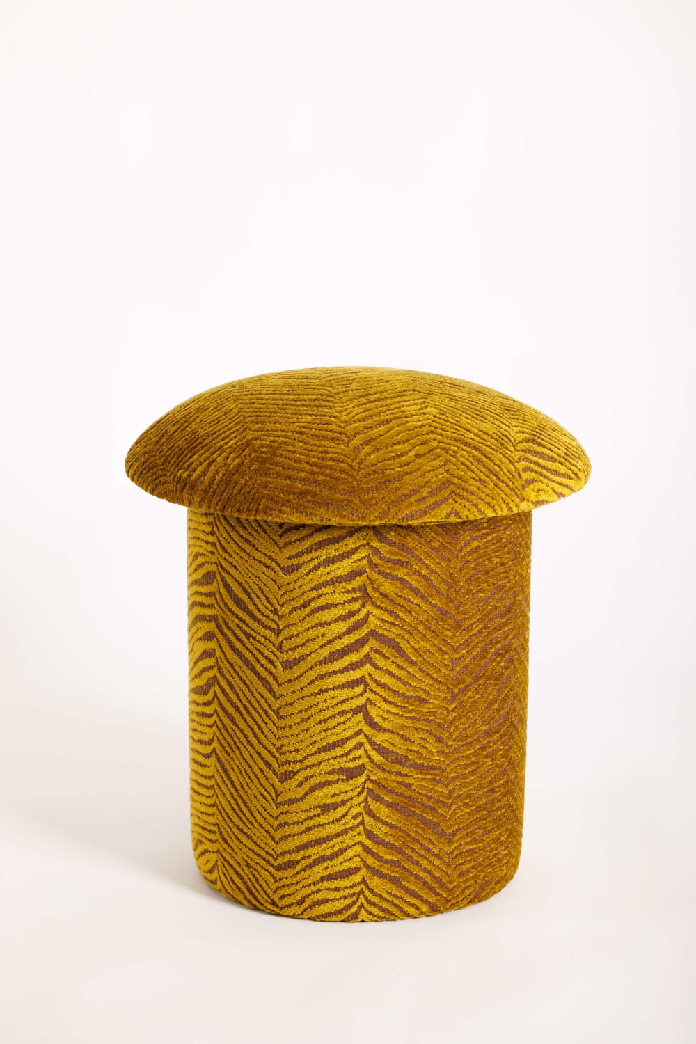 Posto Studio-Golden Leopard Puf-Puf-1-milagron.live