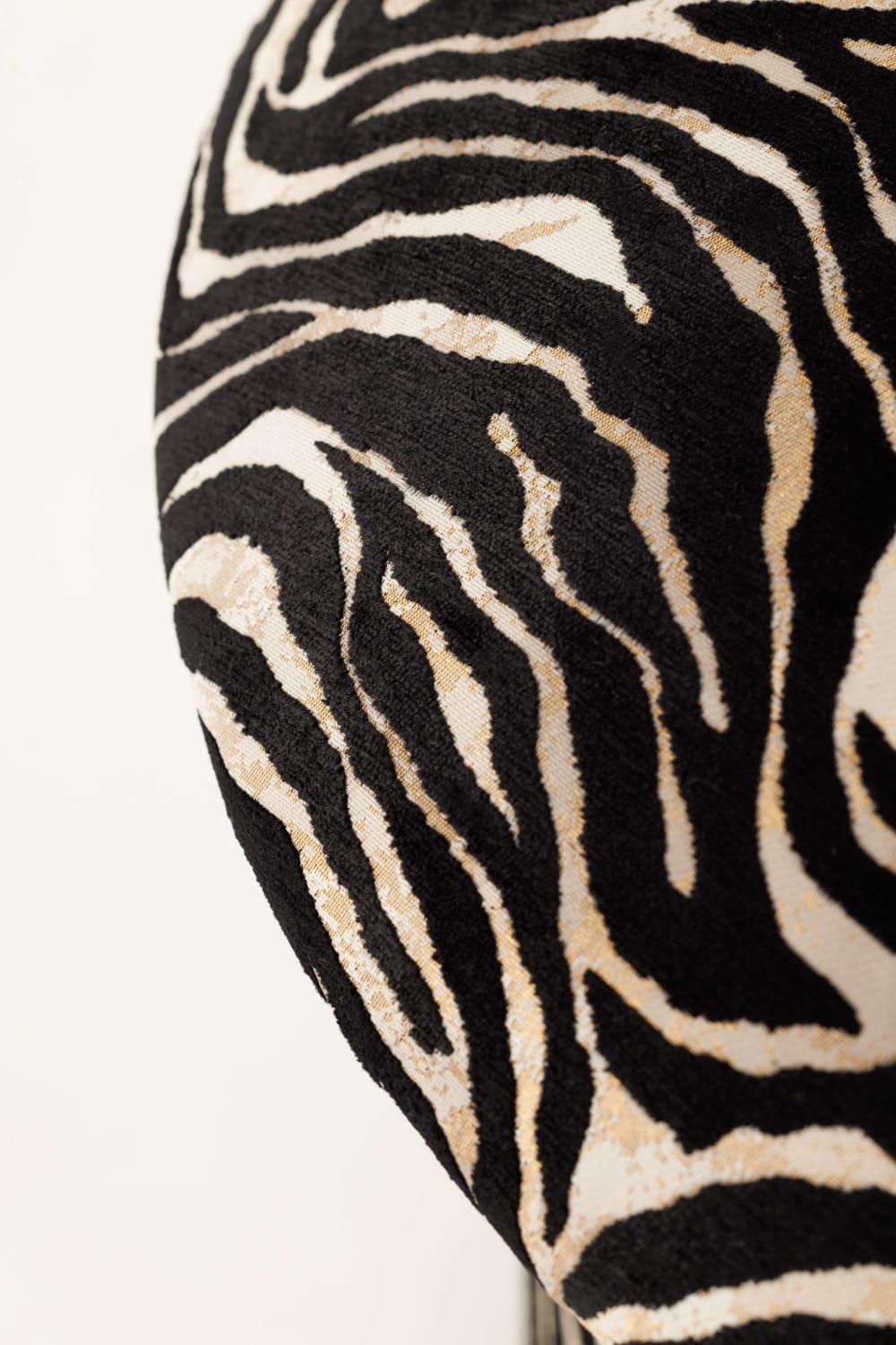 Posto Studio-Zebra Chic Puf-Puf-4-milagron.live