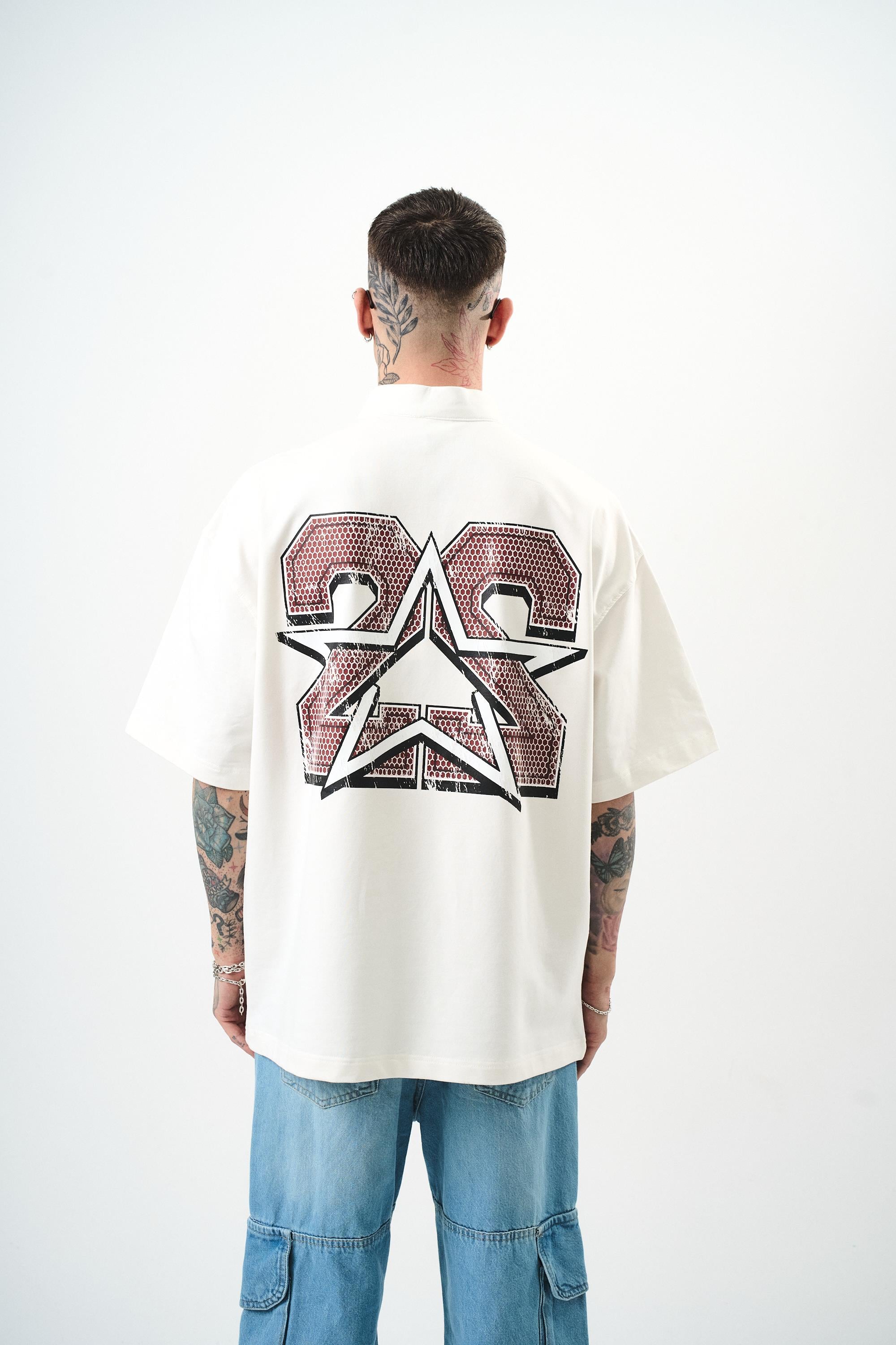 Erkek 22 Baskılı Yarım Fermuarlı Oversize T-Shirt Ekru