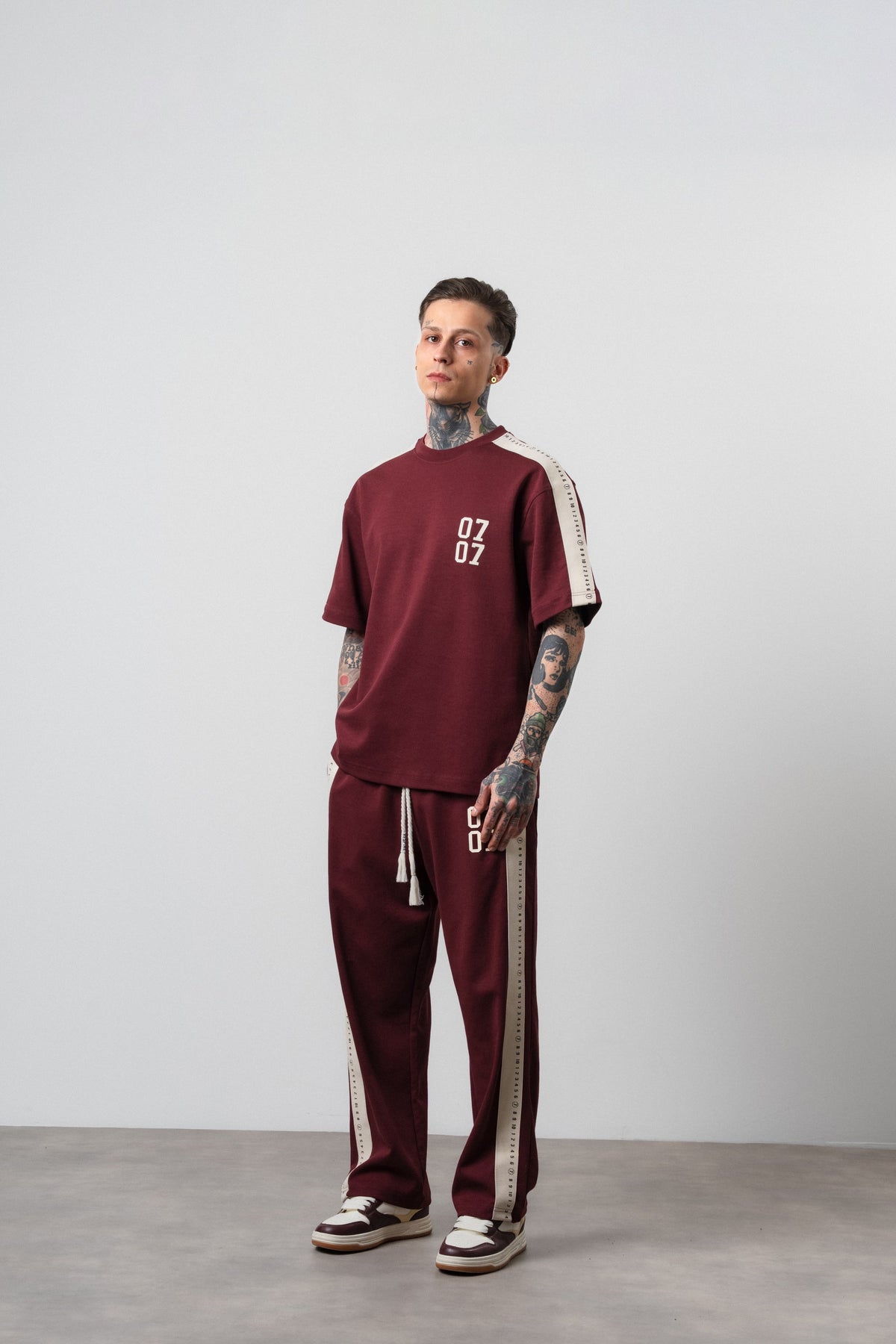 Erkek 07 Şerit Detaylı Regular Fit Eşofman Takımı Bordo