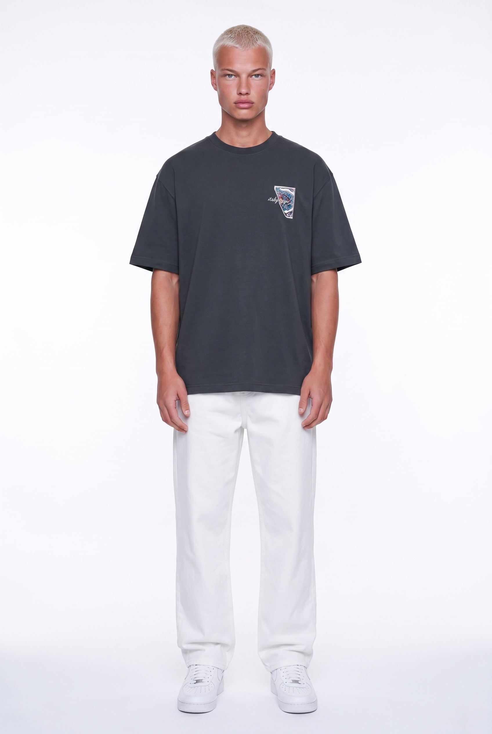Erkek Itsbyzey Nakış Detaylı Oversize T-Shirt Füme