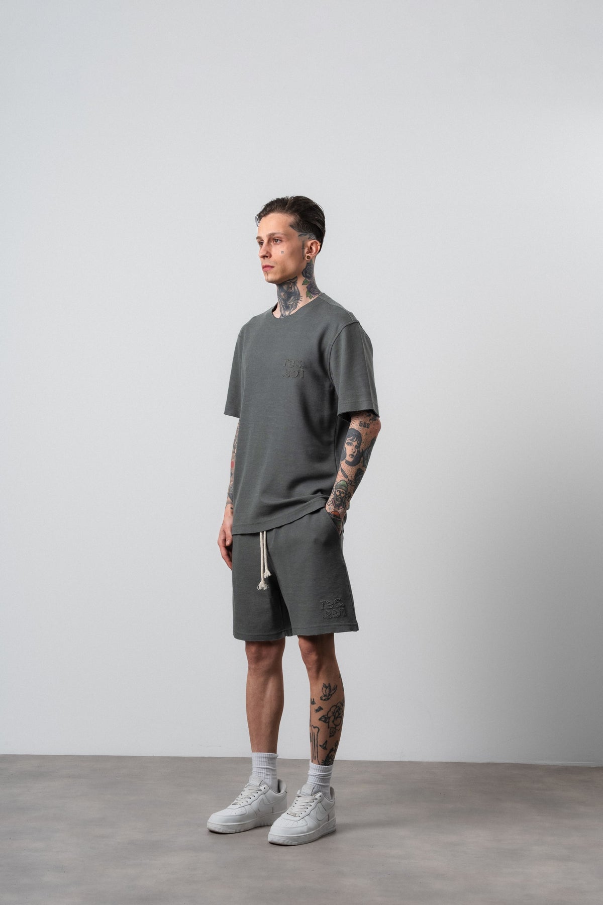 Erkek Pis Dikişli Regular Fit T-Shirt Şort Takım Haki