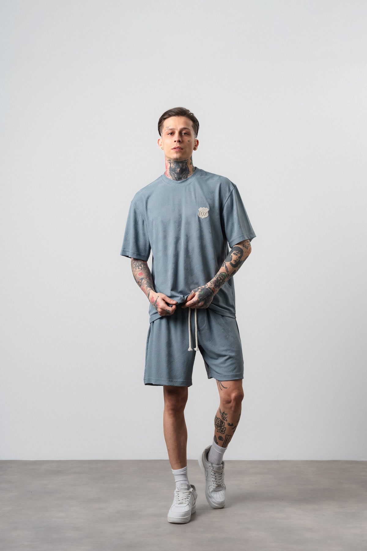 Erkek Route 07 Arma Detaylı Regular Fit T-Shirt Şort Takım Gri