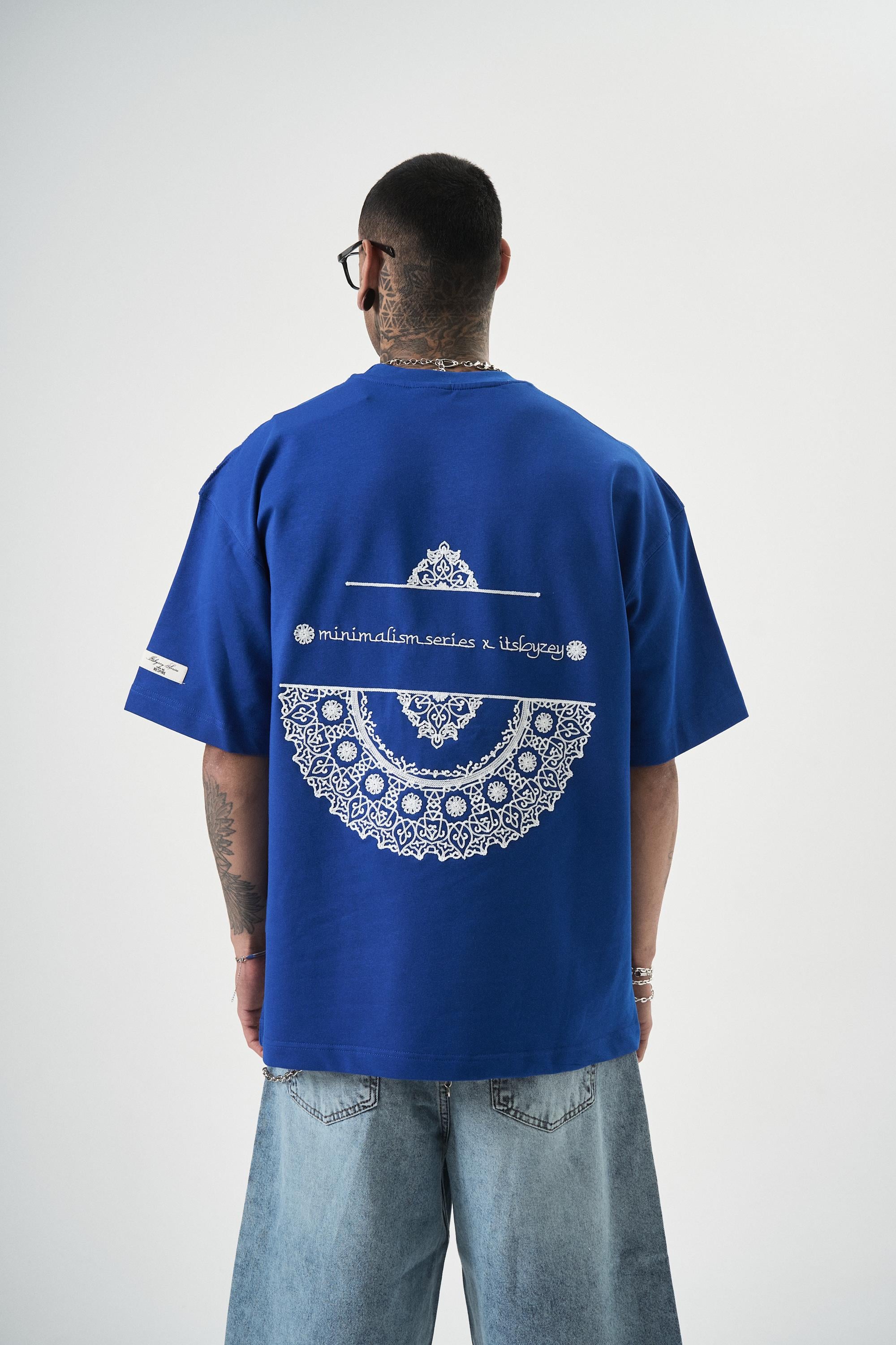 Erkek Minimalism Series Nakışlı Oversize T-Shirt Saks