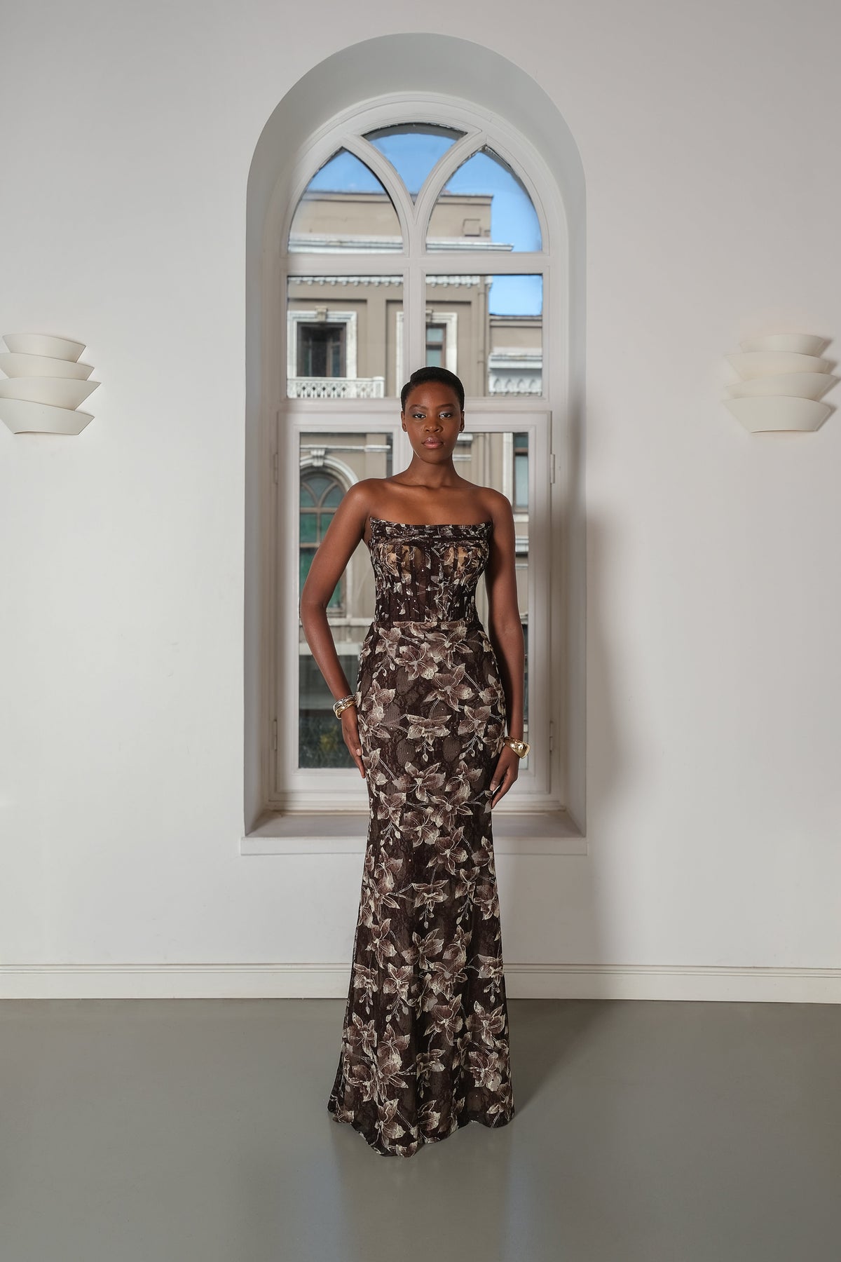 Roccie-Leila Brown Draped Lace Maxi Dress-ELBİSE-3-milagron.live
