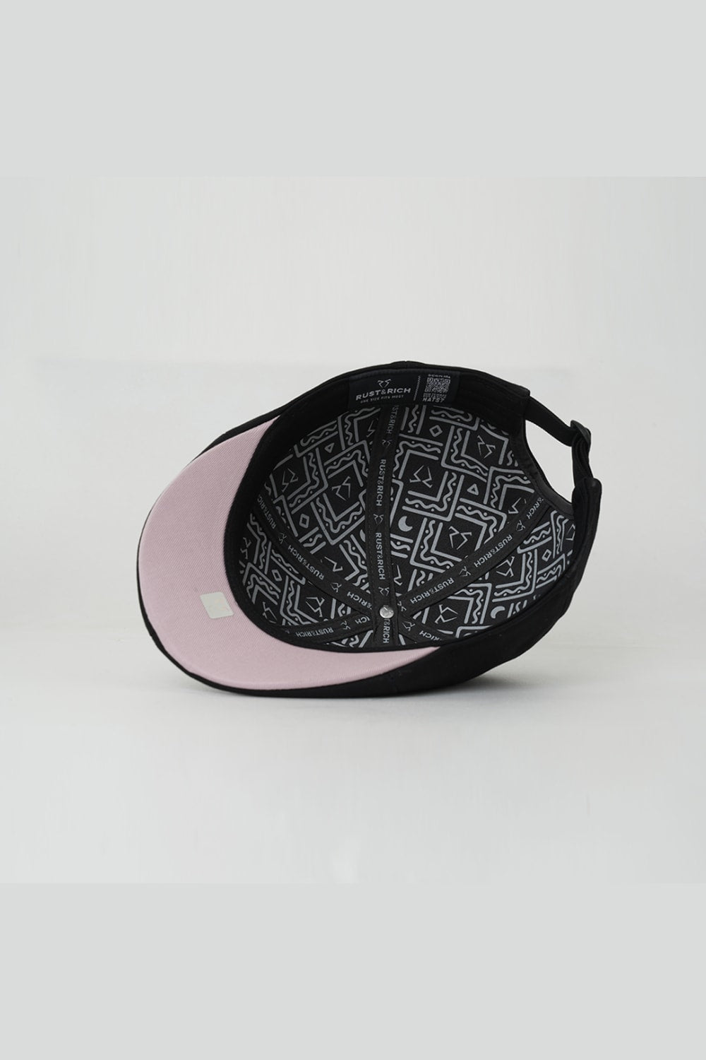 RustandRich-Casket Şapka Timeless Collection Basic Siyah Unisex-Şapka-5-milagron.live