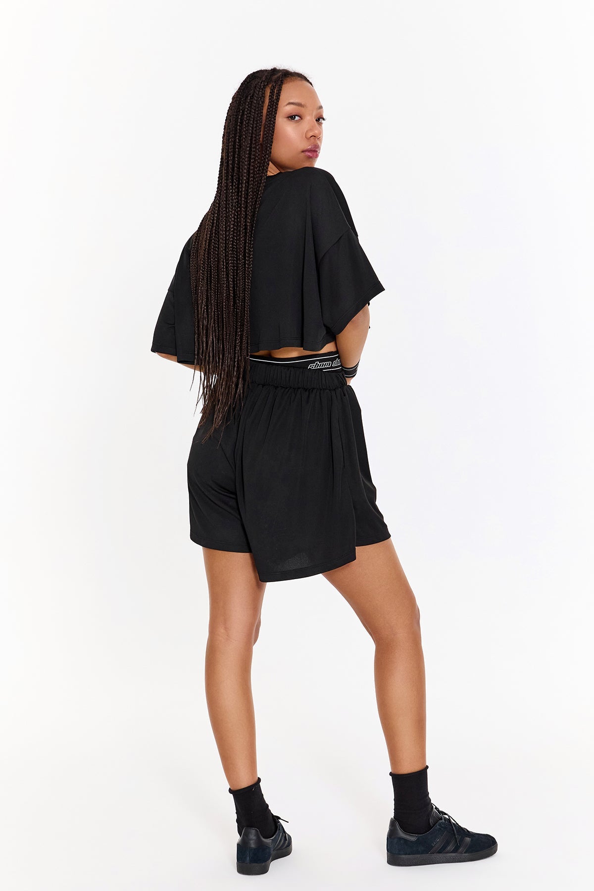 SBNM-Pull On Yoga Tee In Black-T-Shirts-4-milagron.live