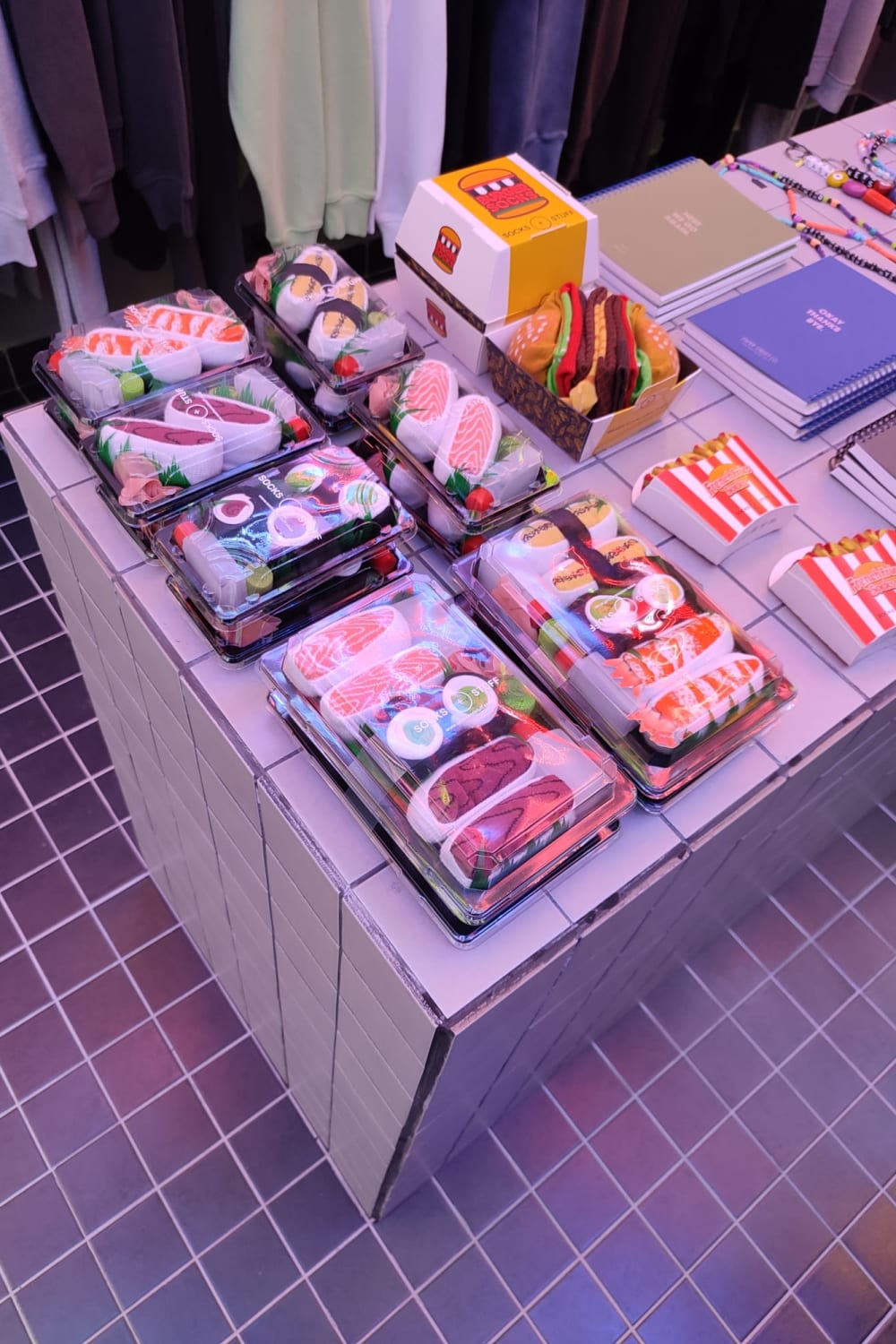 Socks + Stuff-Berry Berry Donut Çorap-Çorap-3-milagron.live