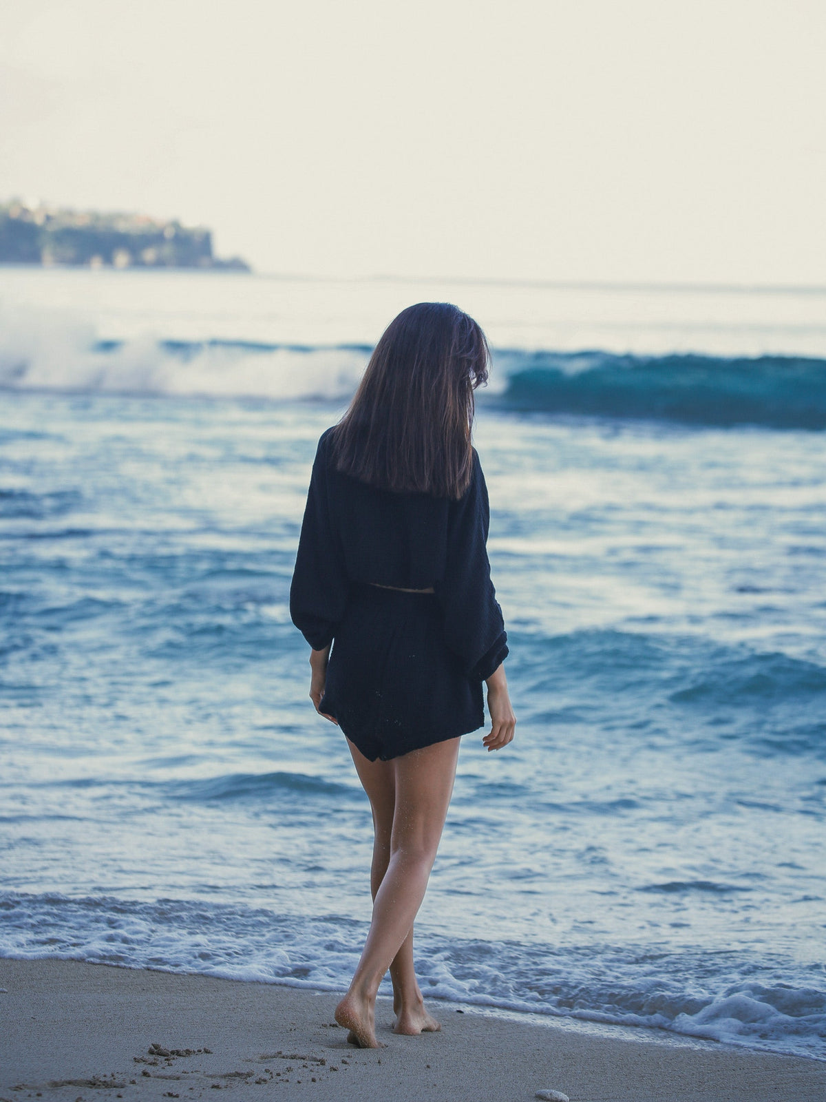 The Handloom-Echo Boy Short Black-Şort-5-milagron.live