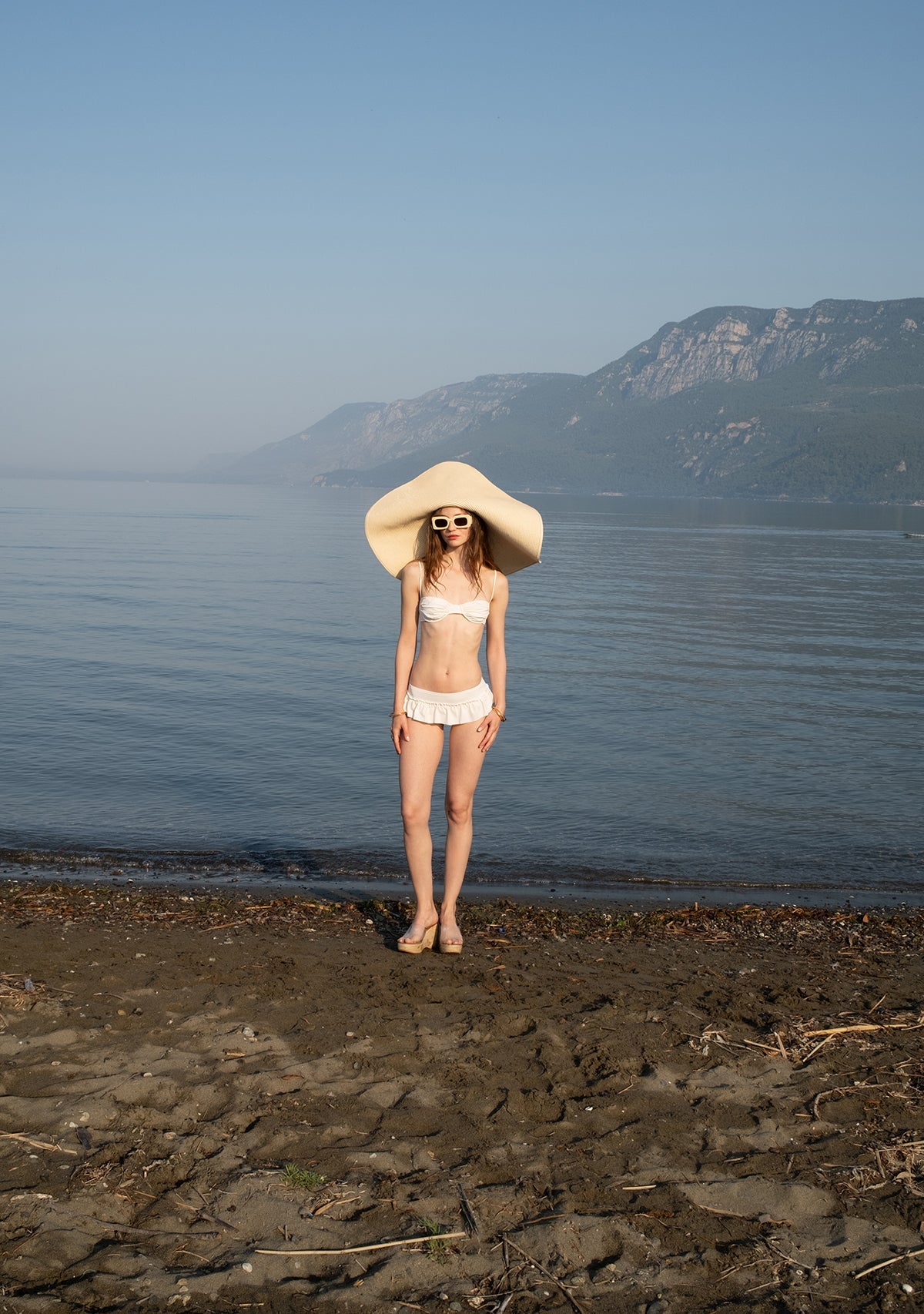 Tiny-Fırfır Detaylı Beyaz Bikini Altı-Bikini + Mayo-6-milagron.live