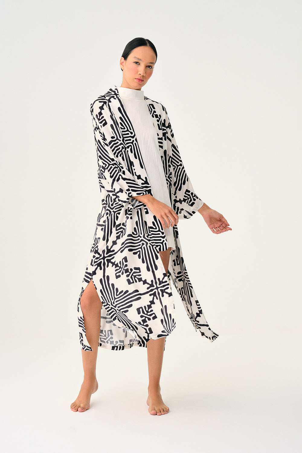 Yakaza Studio-Kimono Xochitl-Kimono-1-milagron.live