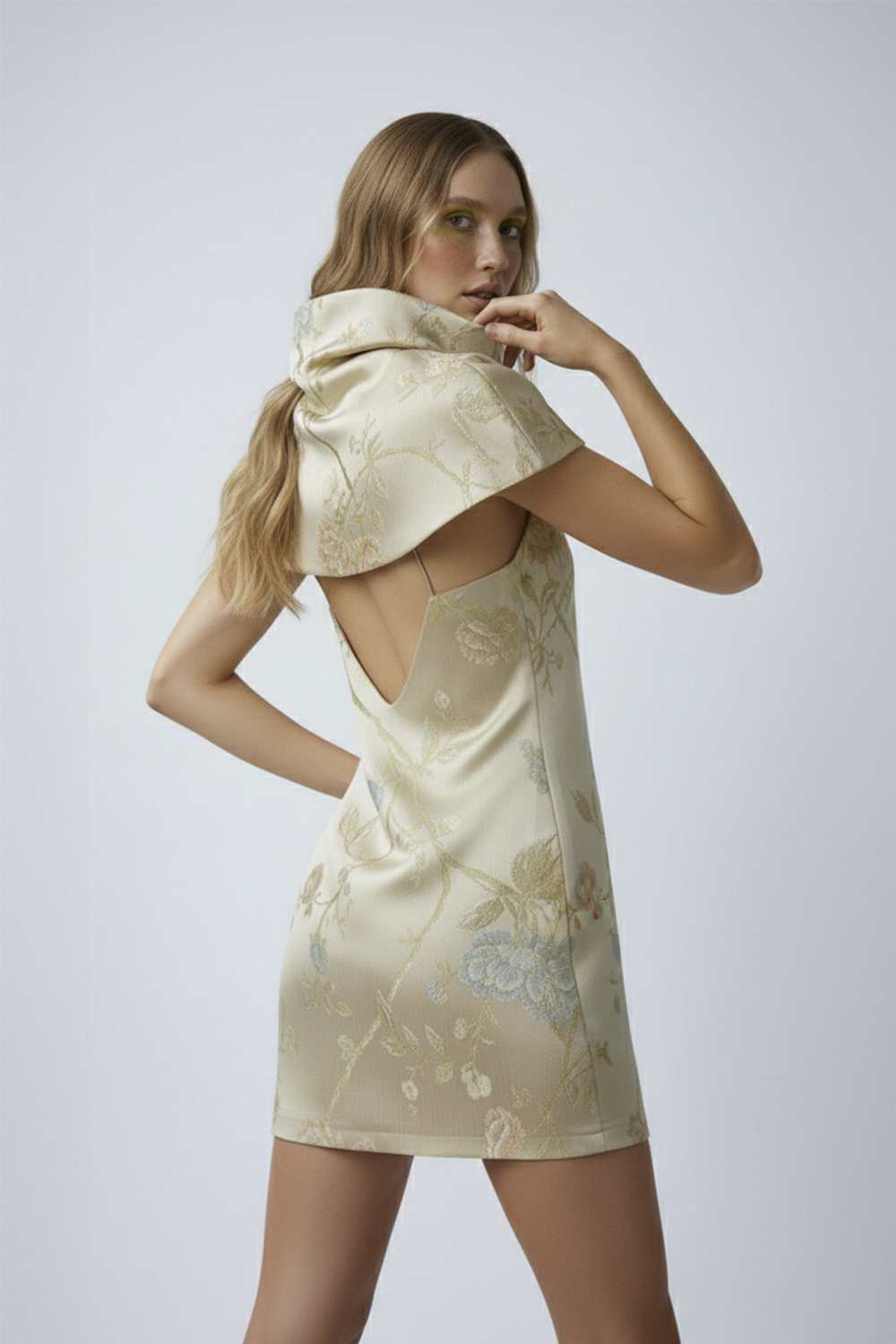 Limited Edition Susanna - Altın Rengi Çiçekli Bolero - 2