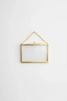 Yatay Pirinç Gold Kapaklı Cam Duvar Askılı Fotoğraf Çerçevesi 12x8cm - 0