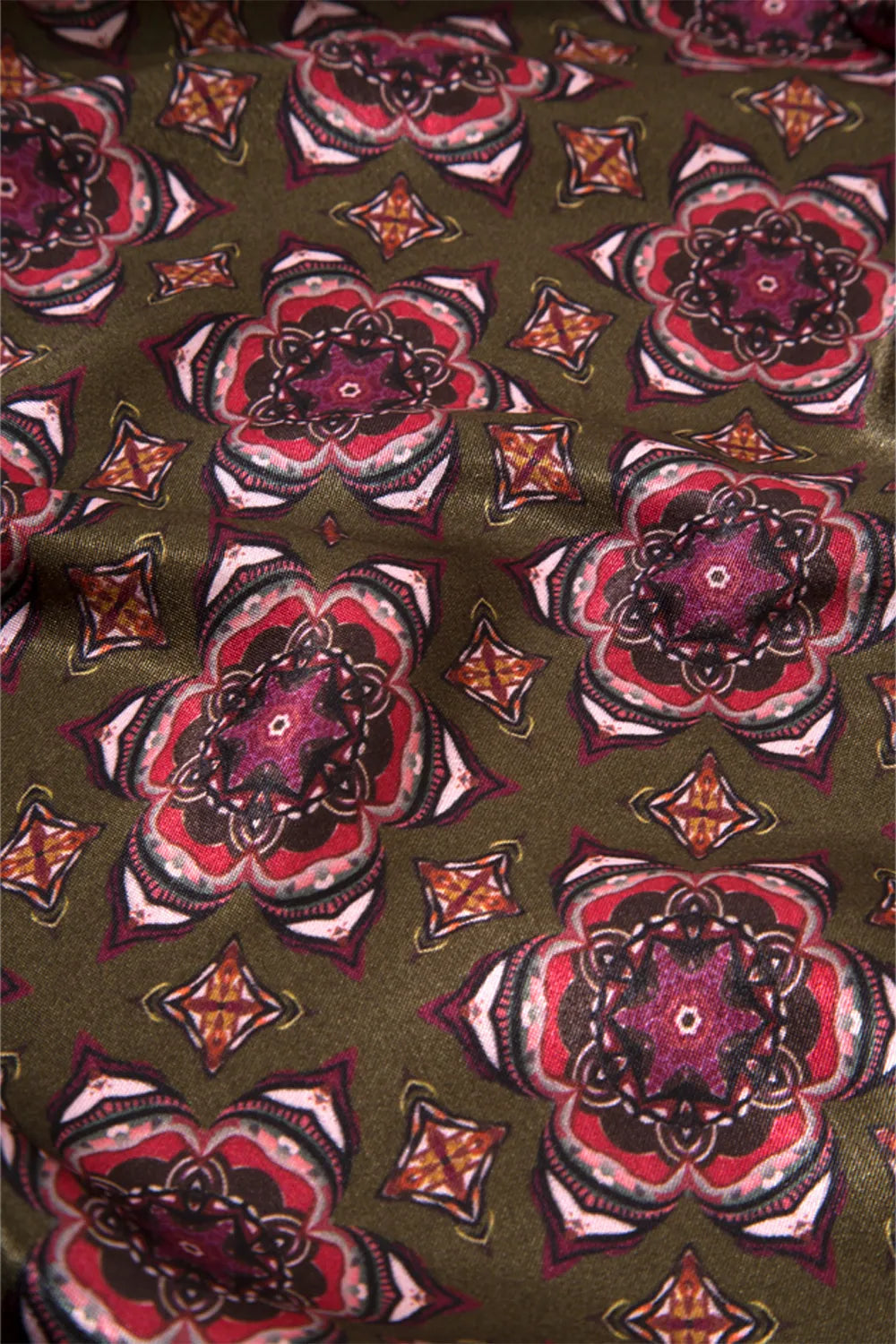 Floral Desenli Yırtmaç Detaylı Saten Pantolon - 5