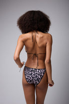 Üçgen Bikini Altı - 3