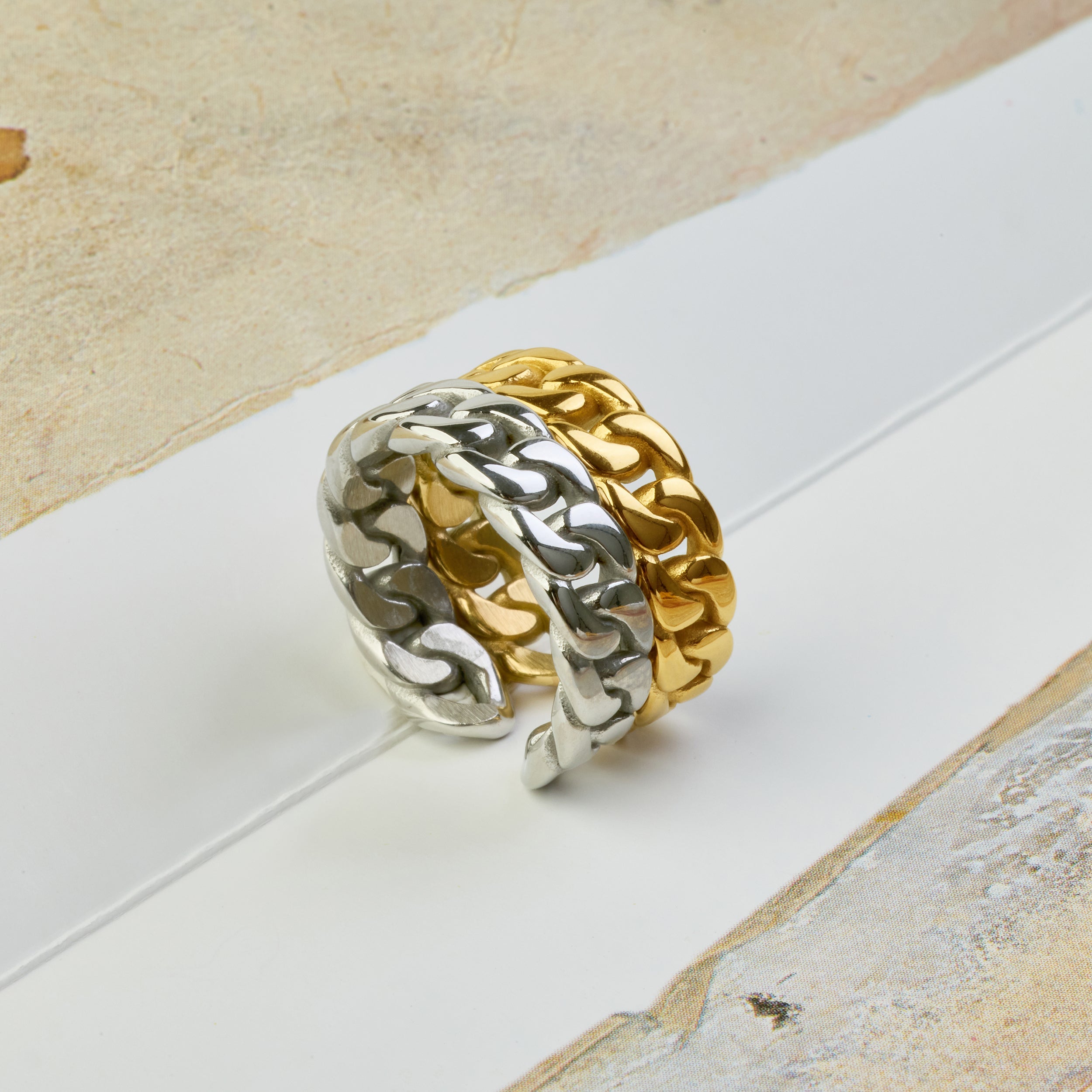 Curb Chain Ring In Gold