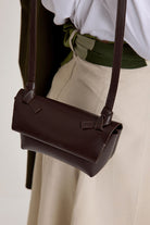 Bagh Collection-Apple Crossbody Bagh Brown-Omuz Çantası-4-milagron.live