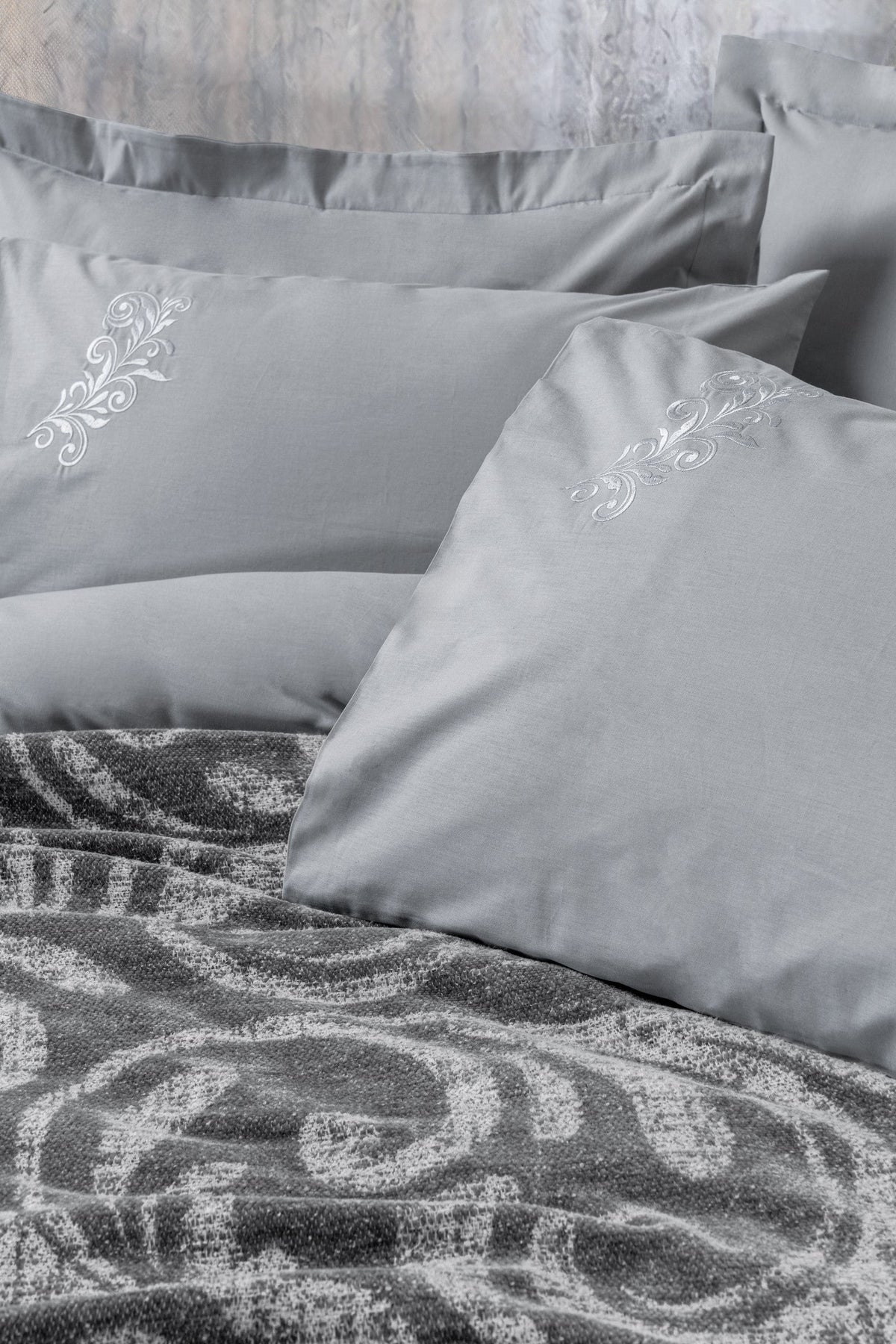  Fleece Çift Kişilik Yatak Örtülü Nevresim Takımı Volute Gri