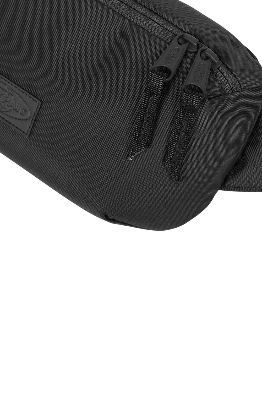 Eastpak-Cnnct F Waist Cnnct F Black-Bel Çantası-5-milagron.live