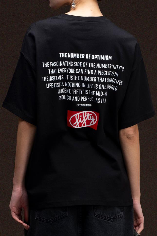 Kadın Siyah Oversize Sırt Baskılı T-Shirt