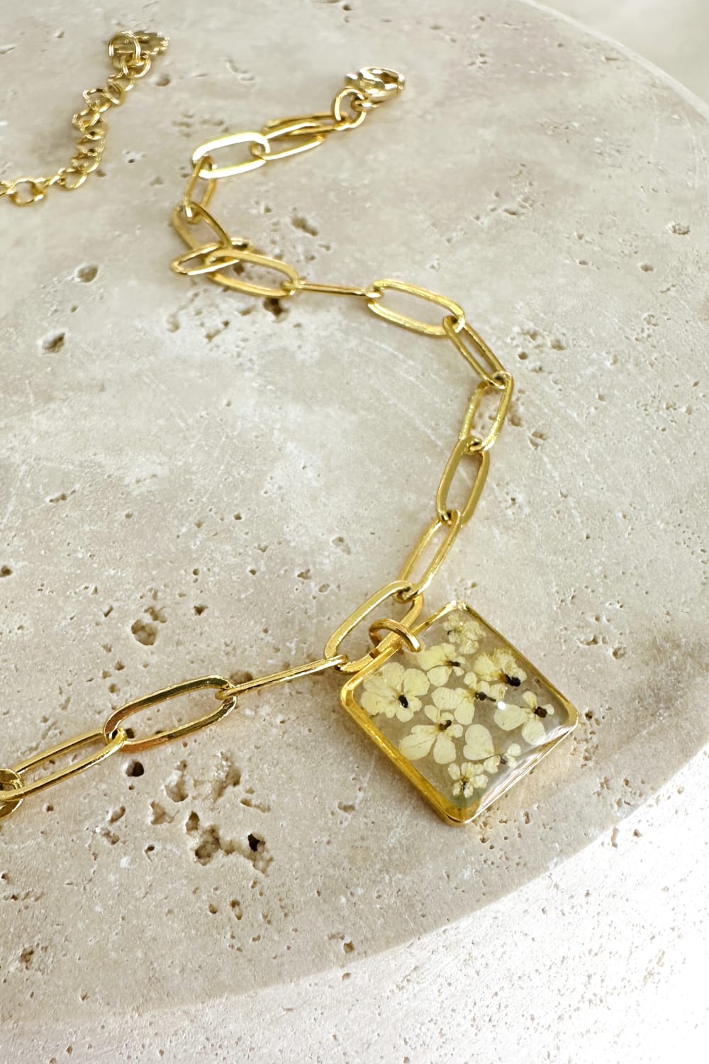 Fiorel Design-Golden Garden Square - White Bileklik-Bileklik-1-milagron.live