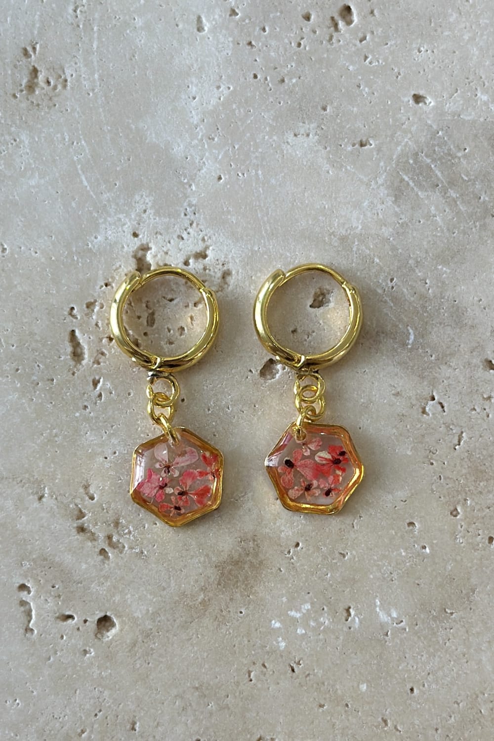 Fiorel Design-Teeny Weeny Drop Hexagon - Pink-Küpe-1-milagron.live