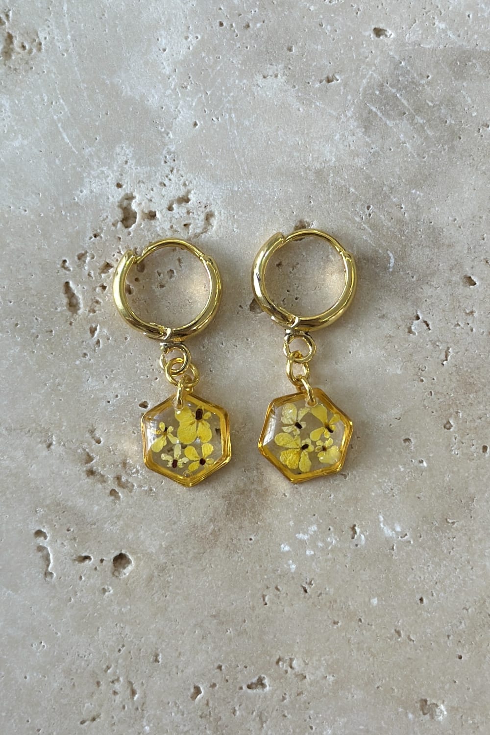 Fiorel Design-Teeny Weeny Drop Hexagon - Yellow-Kolye-1-milagron.live