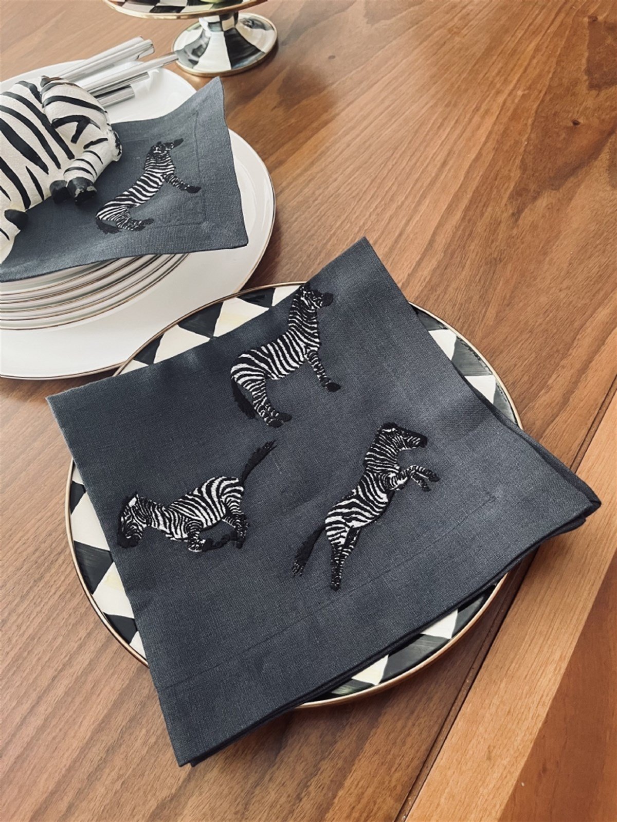 Dekoratif Zebra Desenli Antrasit Gri Servis Peçetesi - 2 Adet