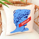 Pop Art David “Spoiler” Desenli Kadife Yastık Kılıfı – 50x50 cm – Modern Dekoratif Kırlent Kılıfı