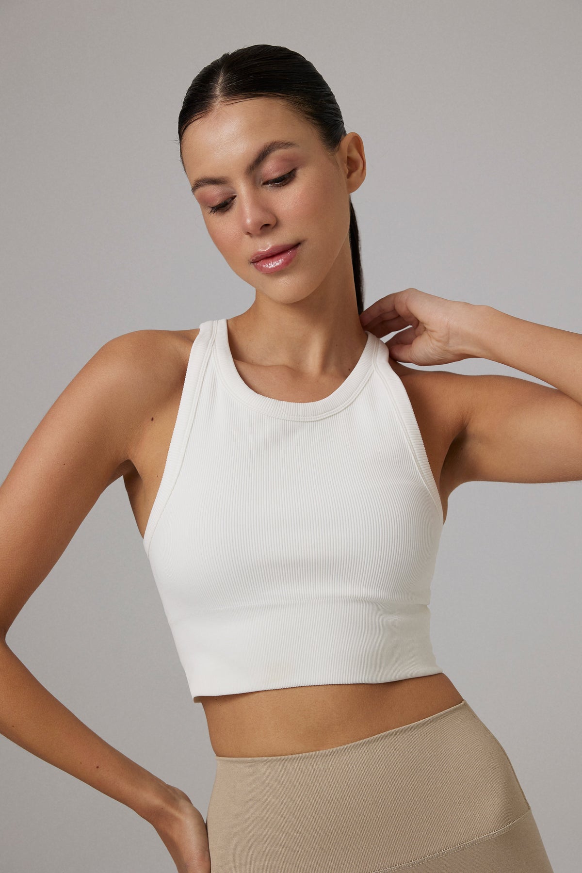 Glo Studio-Zola Seamless Crop Snow White| Kadın Spor Ve Fitness Crop Top-Crop Top-4-milagron.live