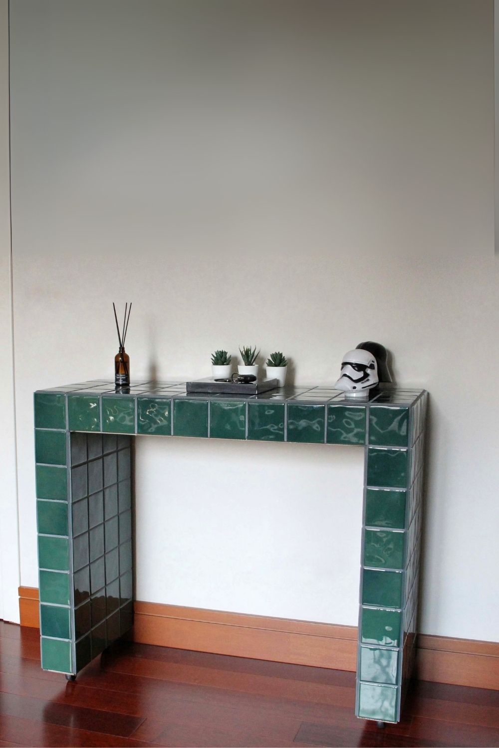 Grid Design-Quad Dresuar-Dresuar & Konsol-1-milagron.live