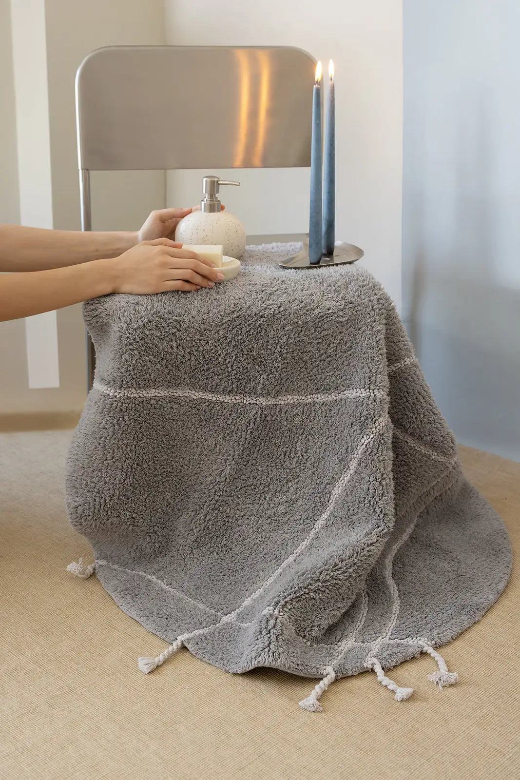 İRYA-Travertine Yuvarlak Banyo Paspası %100 Pamuk 100X100 Gri-Paspas-4-milagron.live