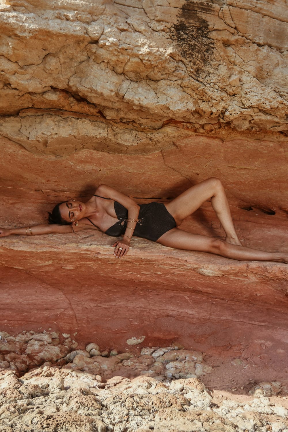 İladia-Nora Swimsuit - Black-Bikini & Mayo-3-milagron.live