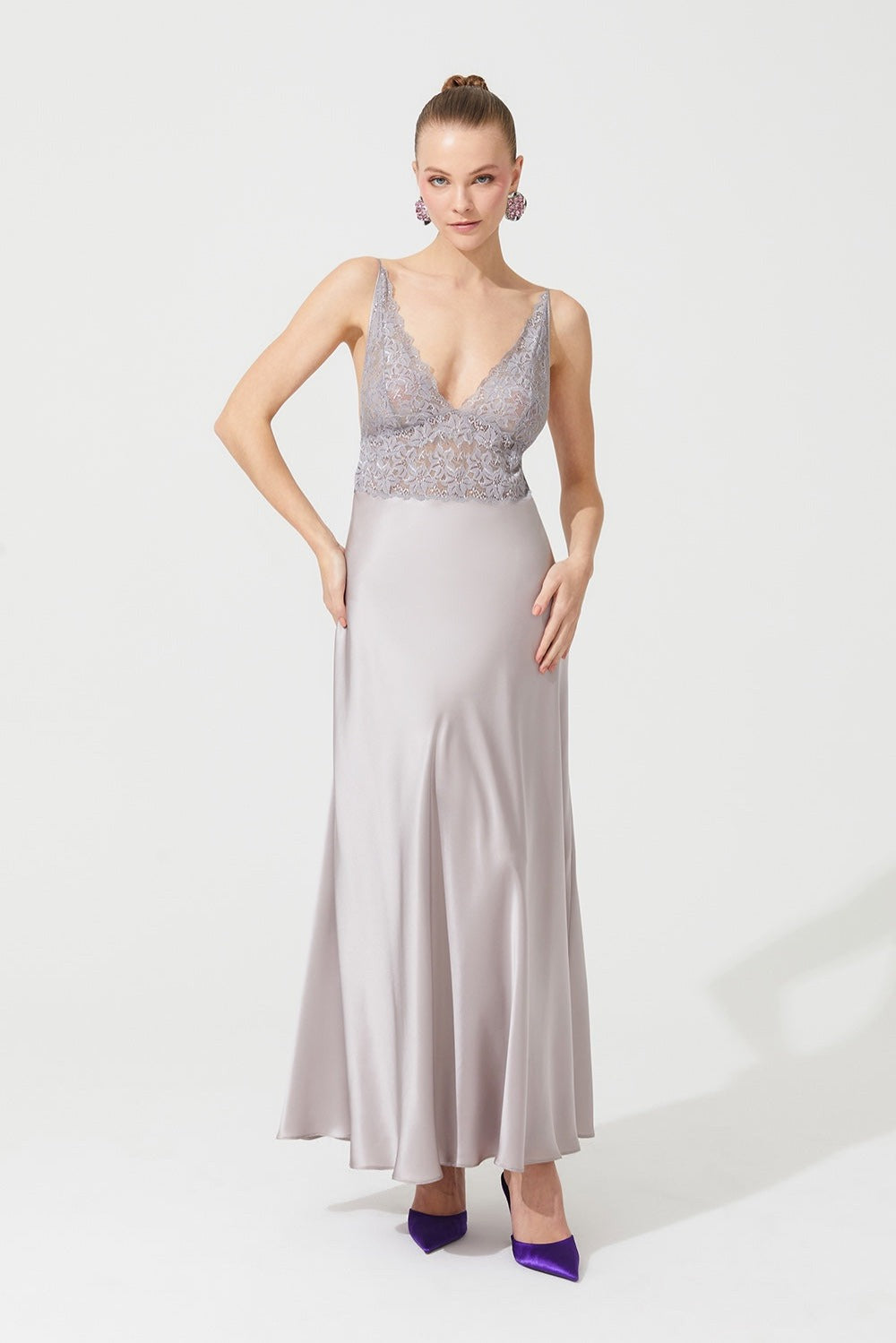 İpek Kıramer-Vampy Silk Long Chemise Gray-Gecelik-1-milagron.live