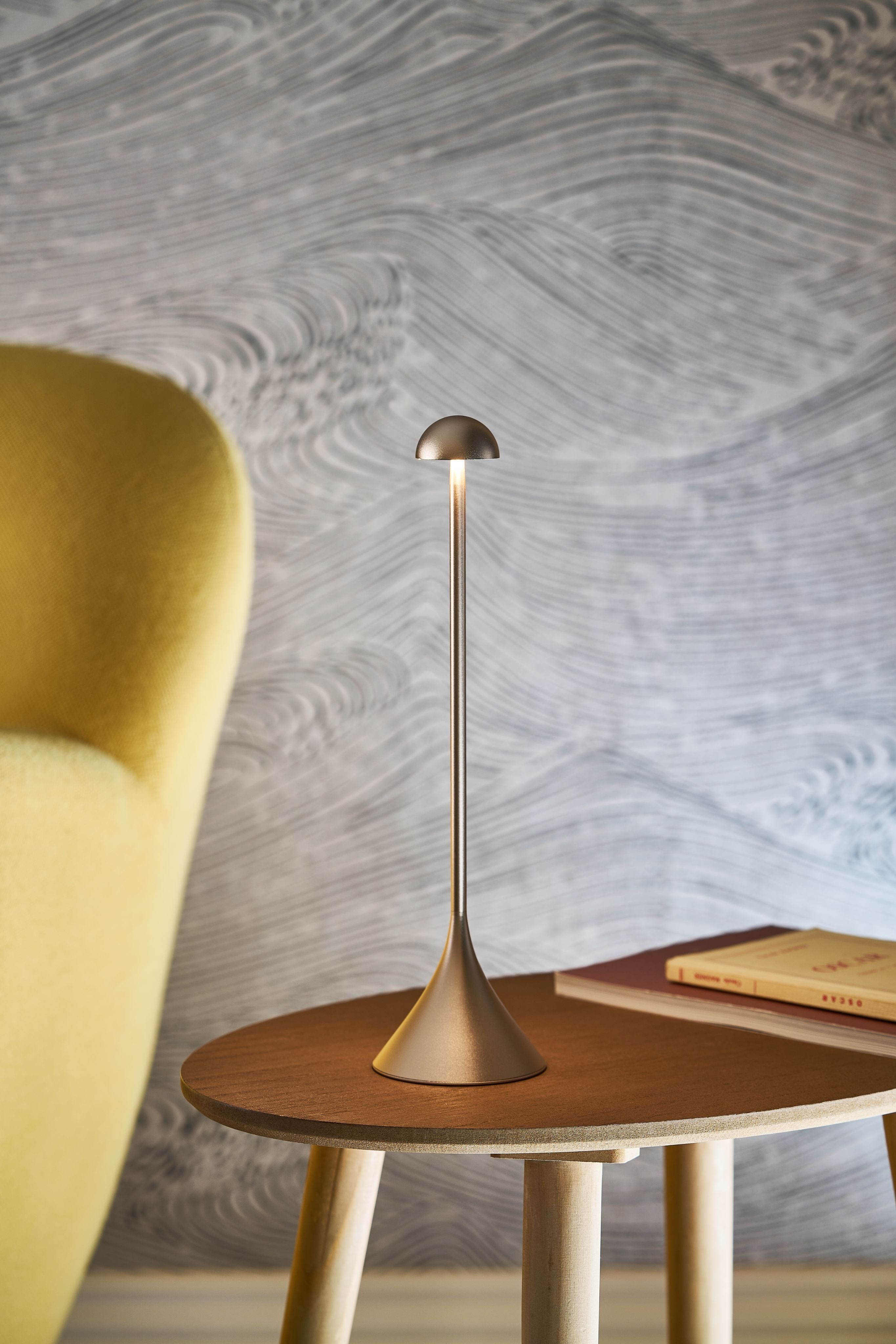 Lexon Steli Dome Led Masa Lambası Dore
