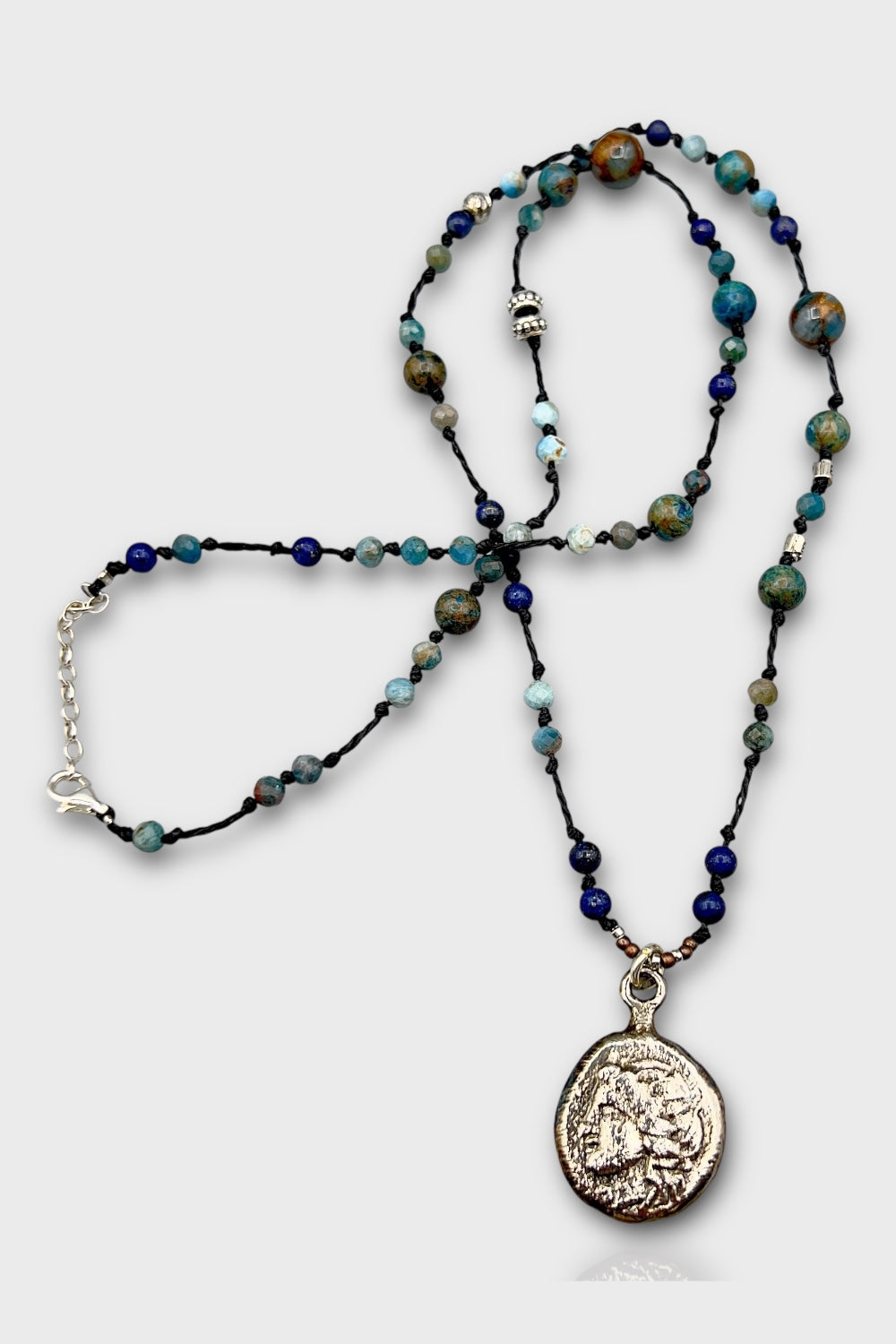 Mey Atelier-Fairytale - Aquamarin Lapis Kyanit Antika Gümüş Kaplama Roma Parası Unisex Kolye-Kolye-2-milagron.live