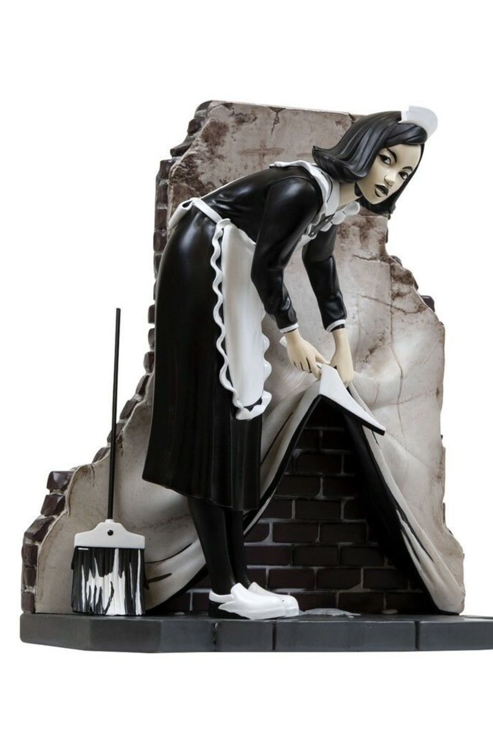 Mighty Jaxx-Camden Maid by Brandalised Designer Limited Edition Heykel-Heykel-3-milagron.live