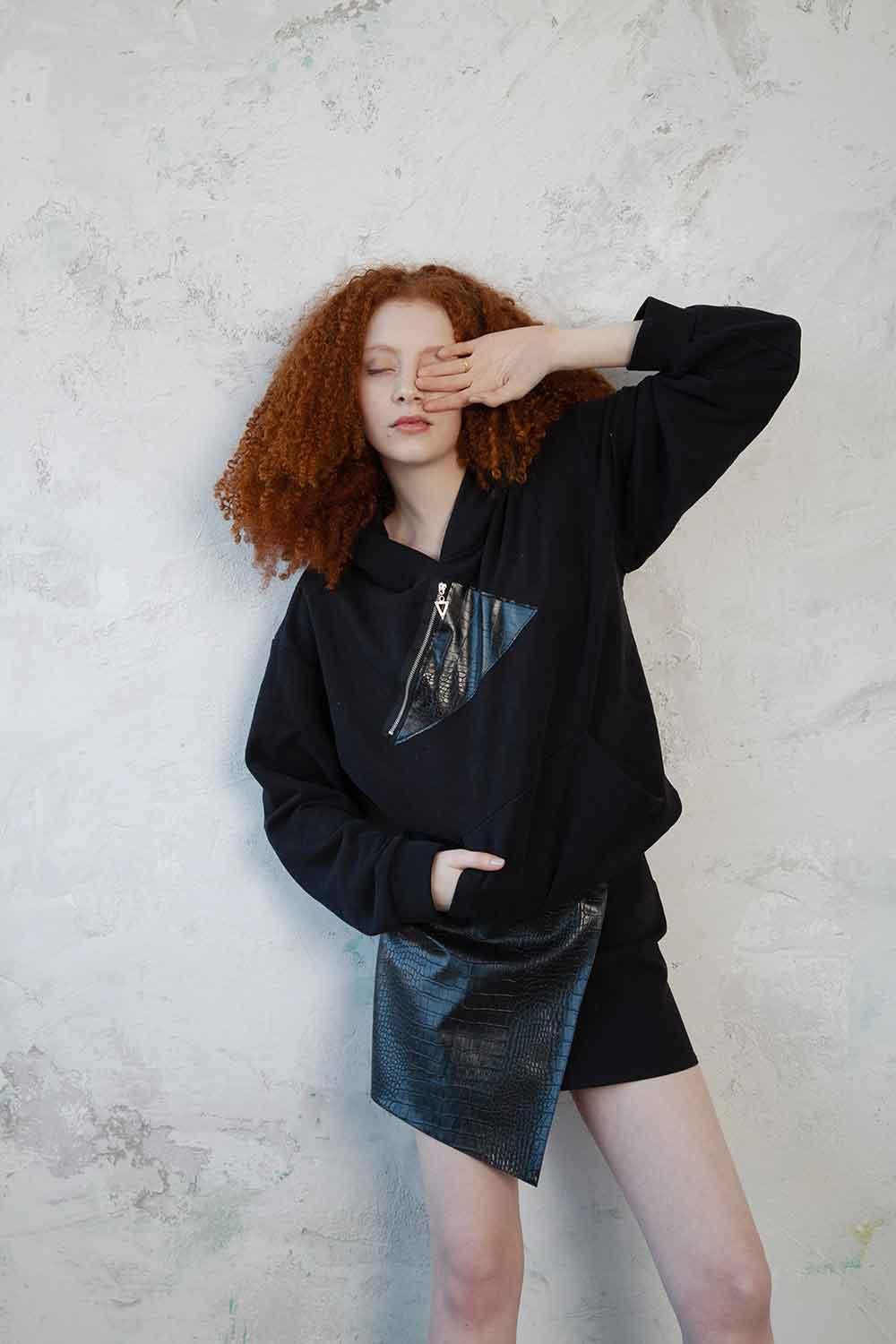 Mirimalist-Piton Black Sweatshirt-Sweatshirts & Hoodies-2-milagron.live