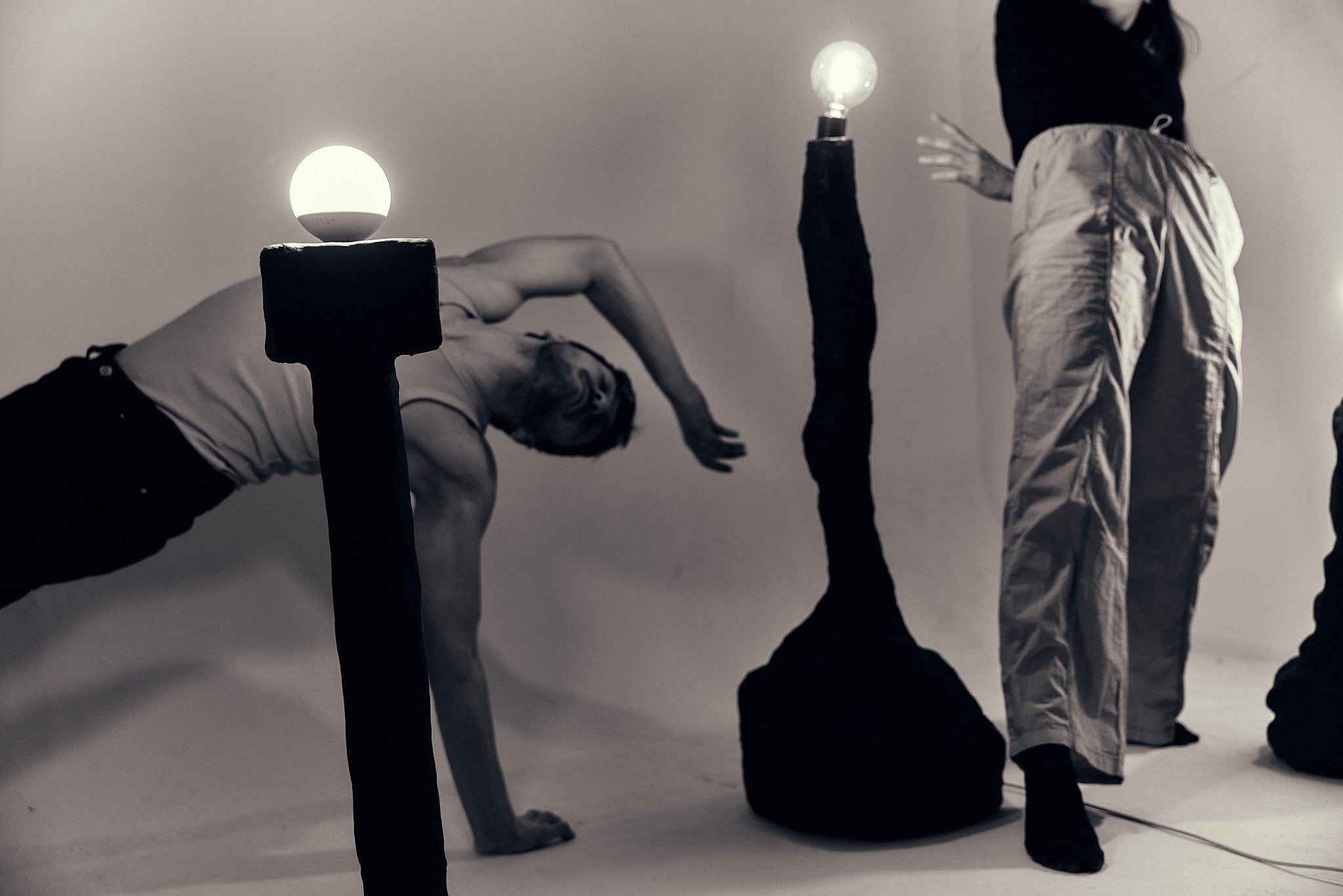 Mujj Objects-Floor Lamp Peak I-Lambader-9-milagron.live