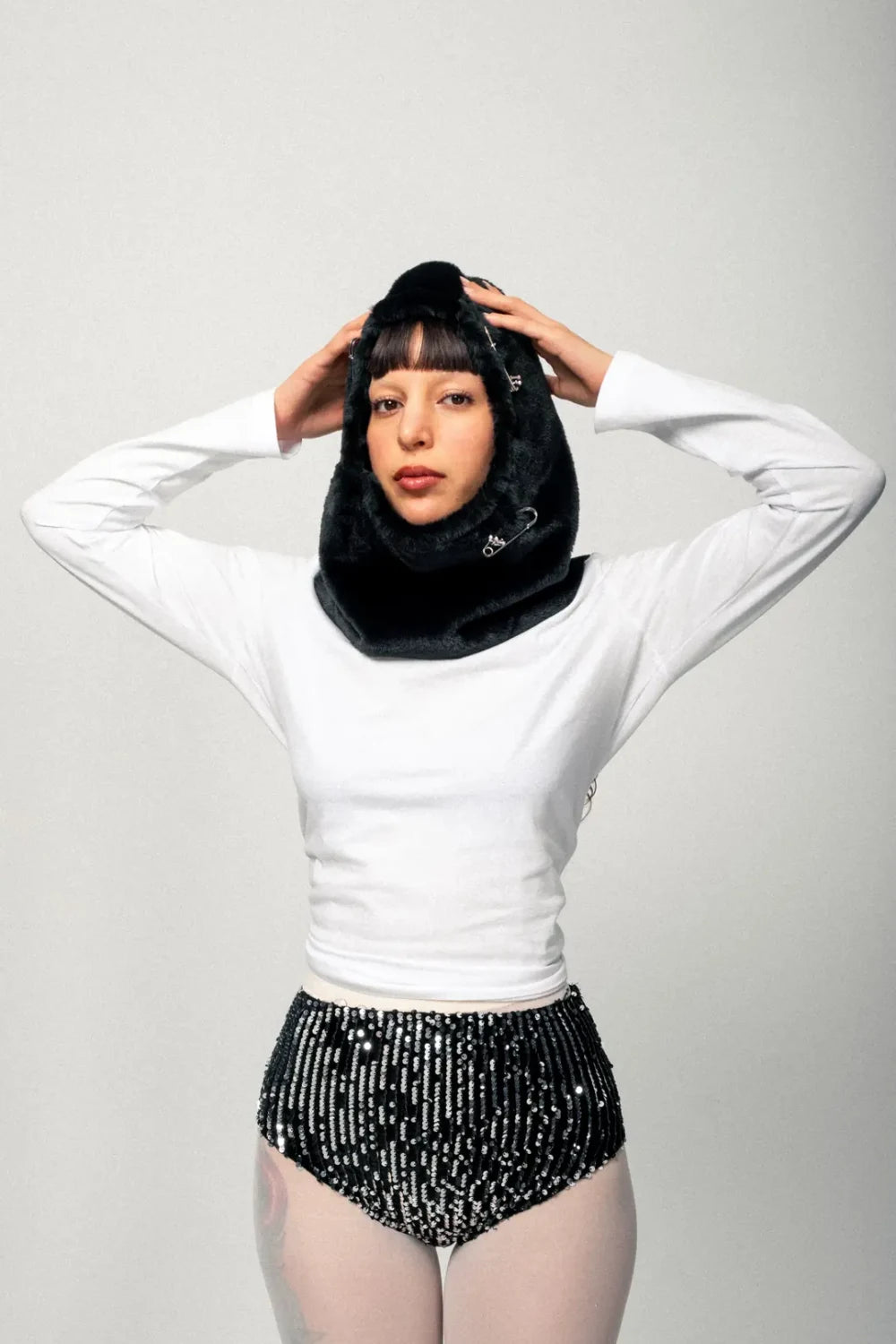 Mujj Studio-Black Toscana Balaclava-Balaclava-1-milagron.live