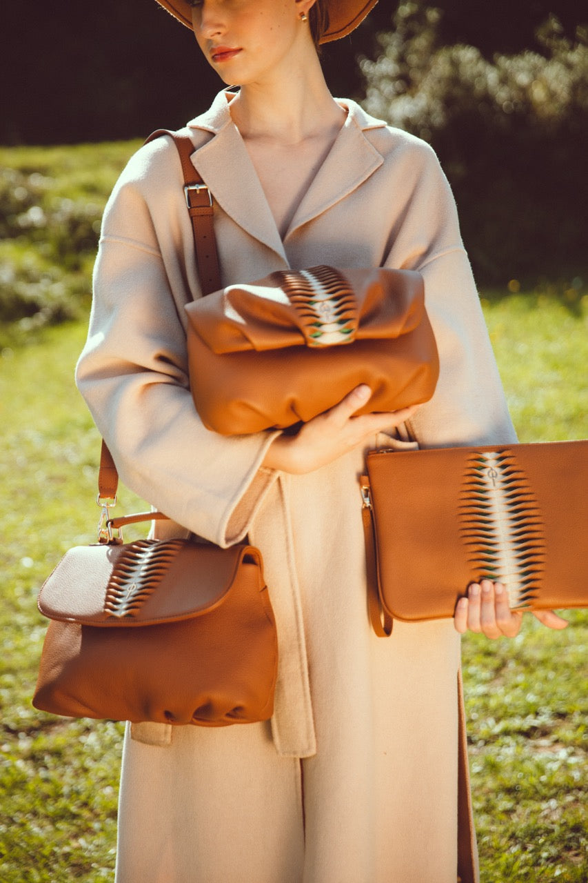 Otrera-Leda Hera Tan-Clutch-5-milagron.live