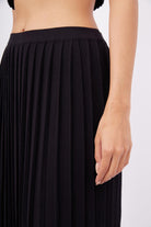 Peraluna-Maxi Skirt Maxi Boy Pileli Kadın Triko Etek Siyah-Etek-3-milagron.live