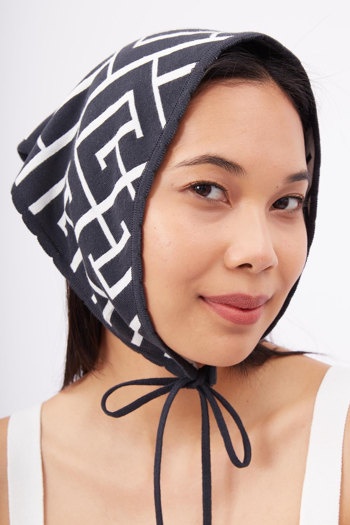 Peraluna Maze Head Scarf Jakarlı Organik Pamuk Kadın Triko Bandana - Antrasit/Ekru
