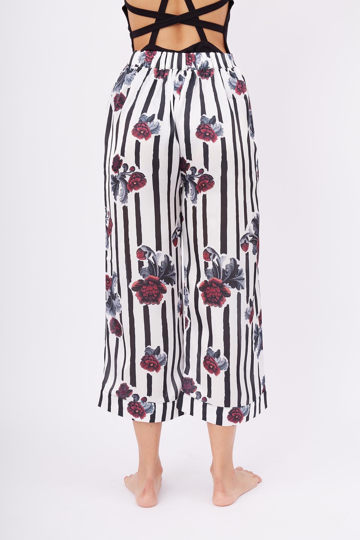 Peraluna-Stripe Garden Trouser Çizgili Güllü Baskılı Saten Kadın Pantolon-Pantolon-8-milagron.live