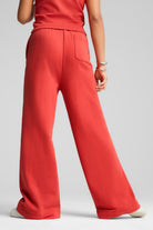 Puma-ESS Relaxed Sweatpants op Red Fi-Eşofman-4-milagron.live