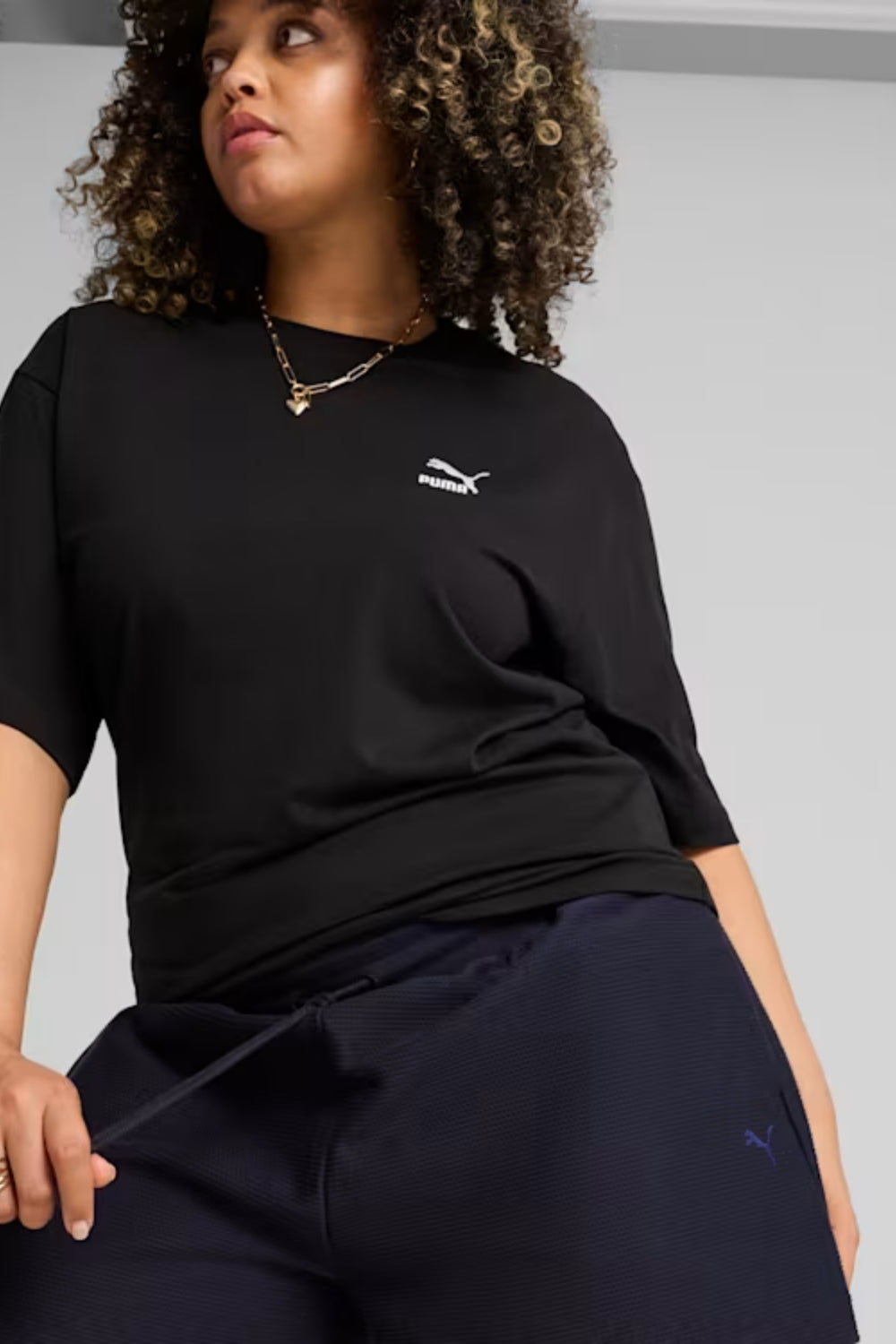 Puma-PREMIUM ESS A-Line Shorts 4 Jacquard New Navy-Şort-2-milagron.live