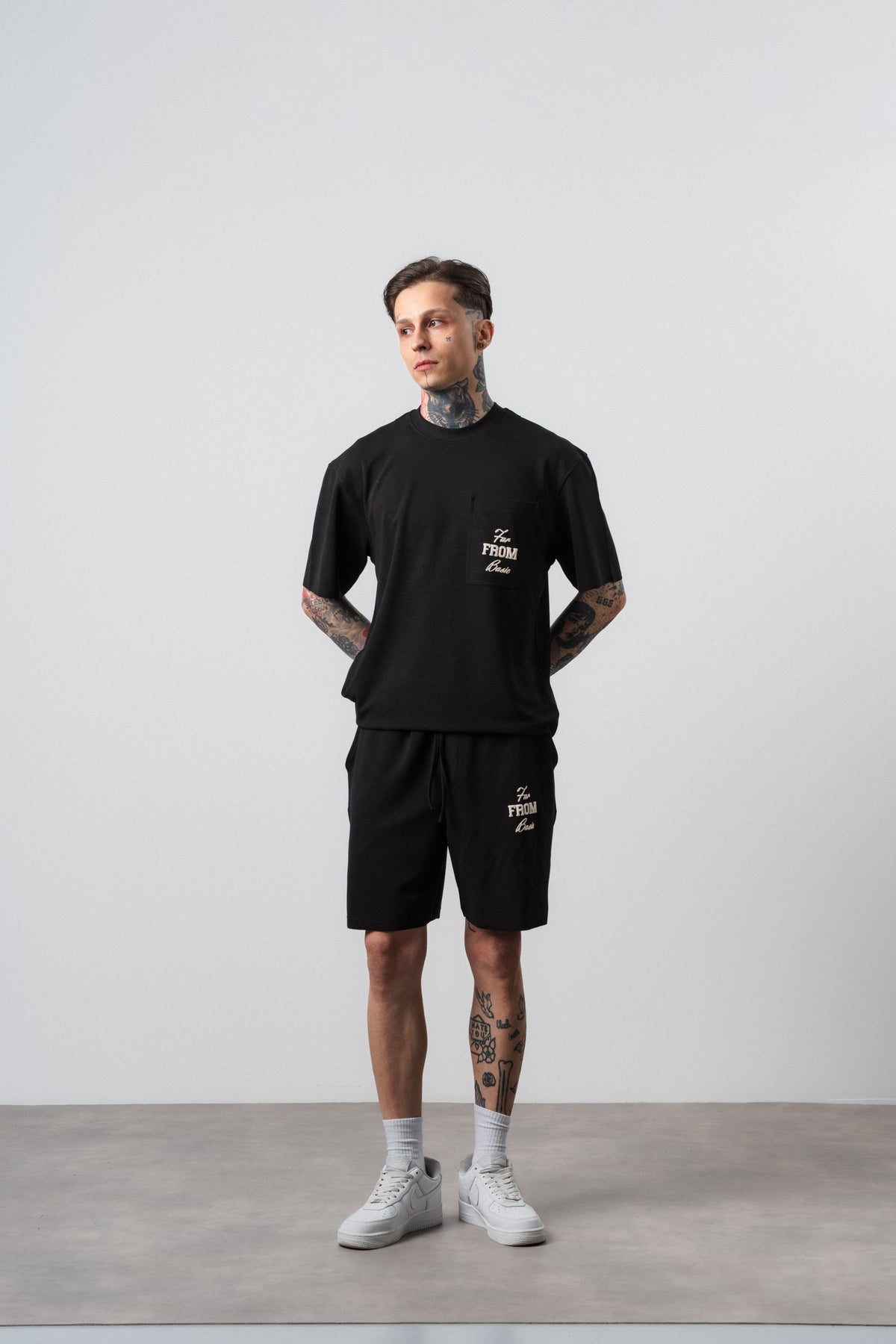 Erkek Far From Basic Baskılı Regular Fit T-Shirt Şort Takım Siyah