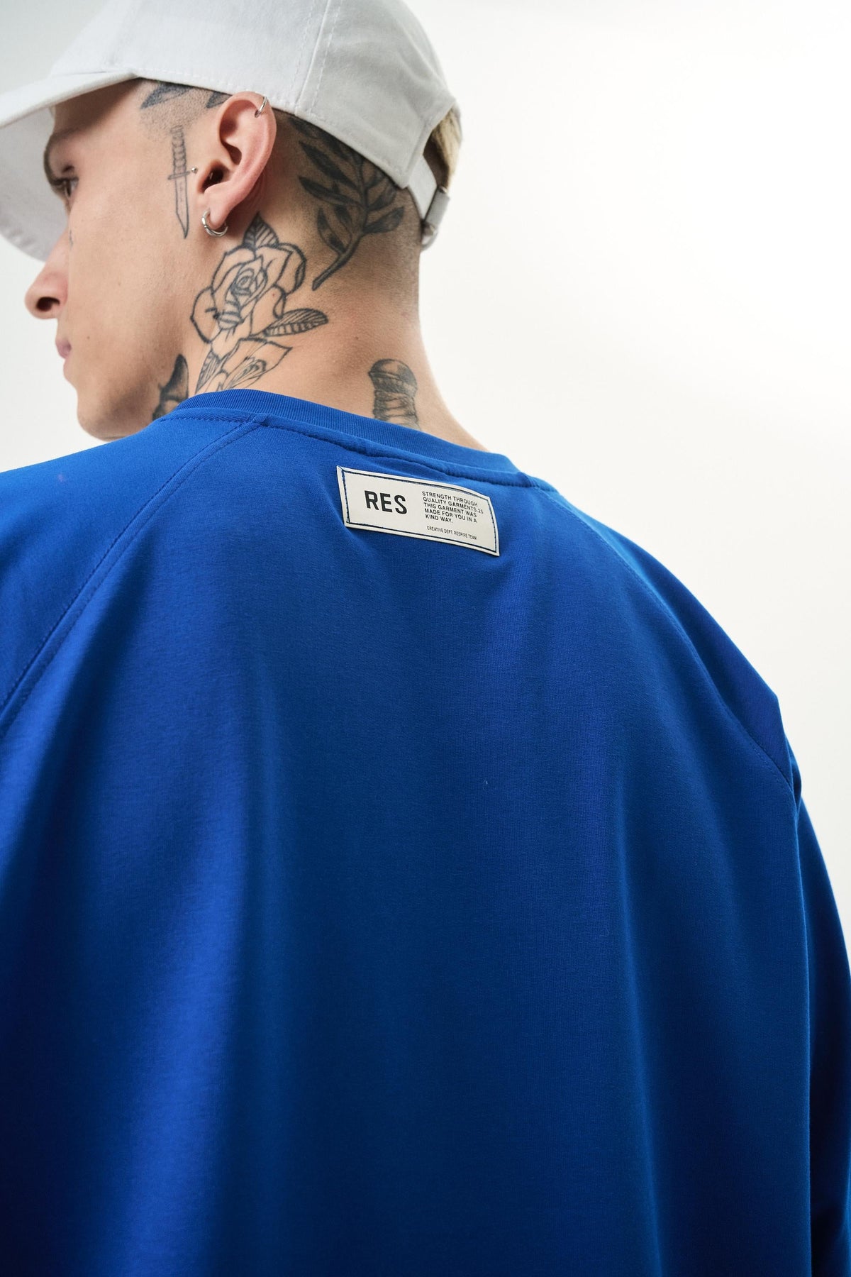 Erkek R Nakışlı Oversize T-Shirt Saks