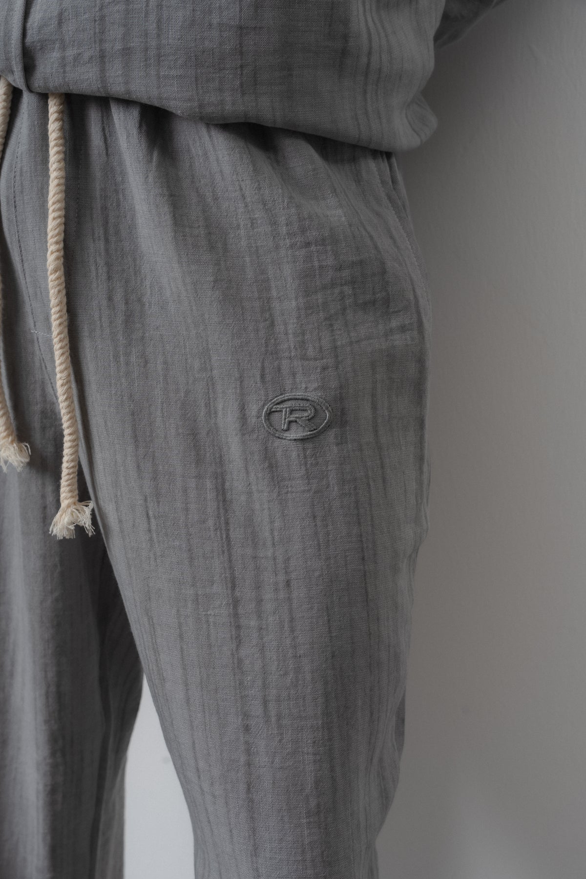 Erkek R Nakışlı Oversize Gömlek Pantolon Takım Gri
